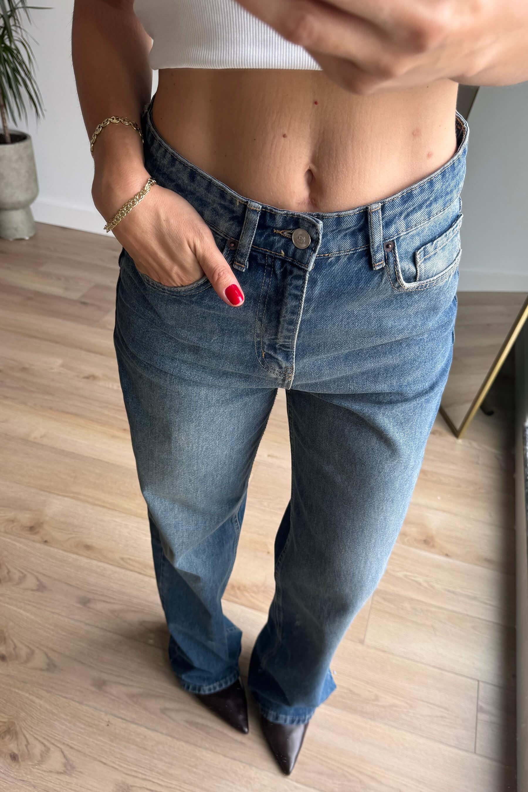 Açık Mavi Bol Paça Yüksek Bel Yıkamalı Straight Jean