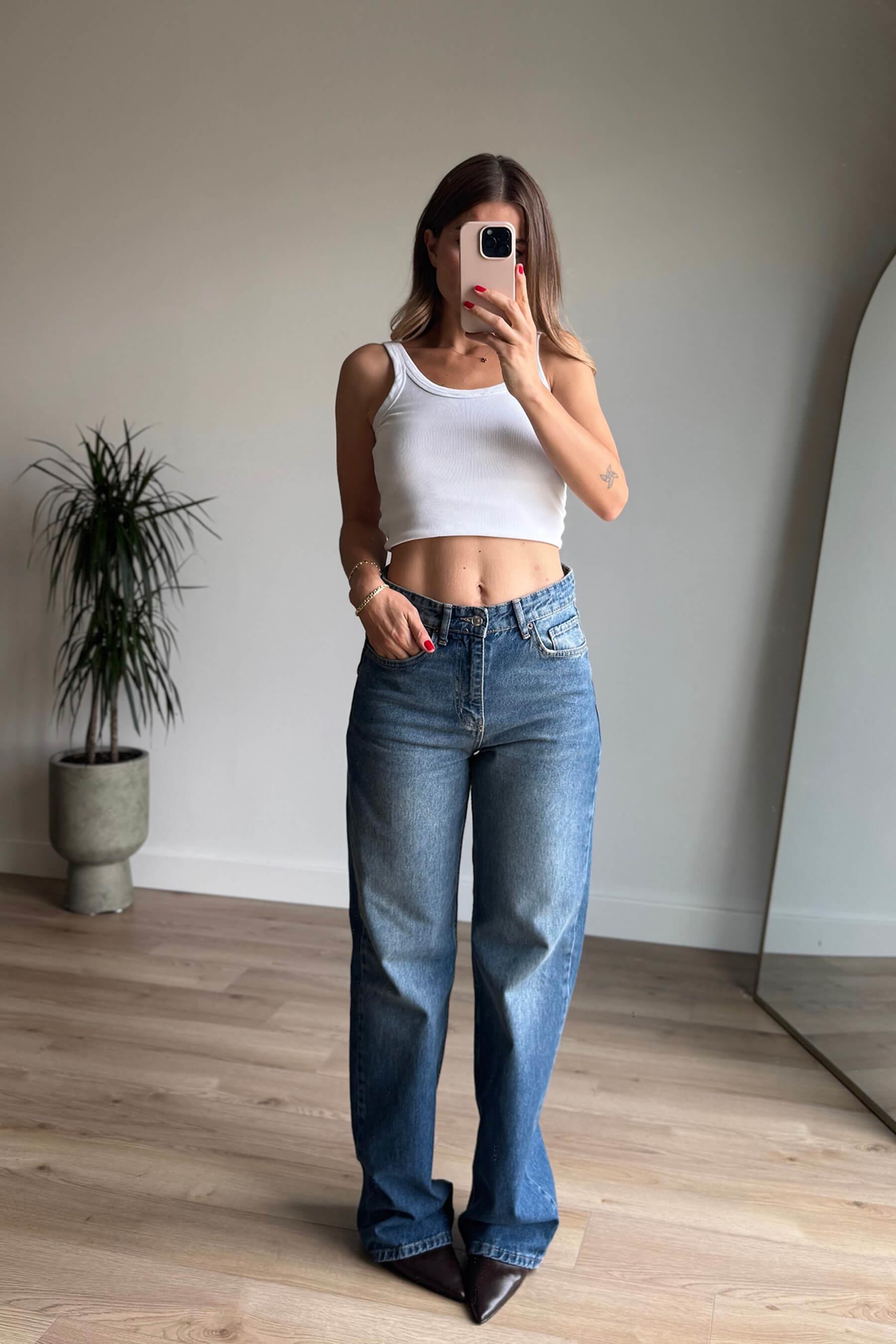 Açık Mavi Bol Paça Yüksek Bel Yıkamalı Straight Jean
