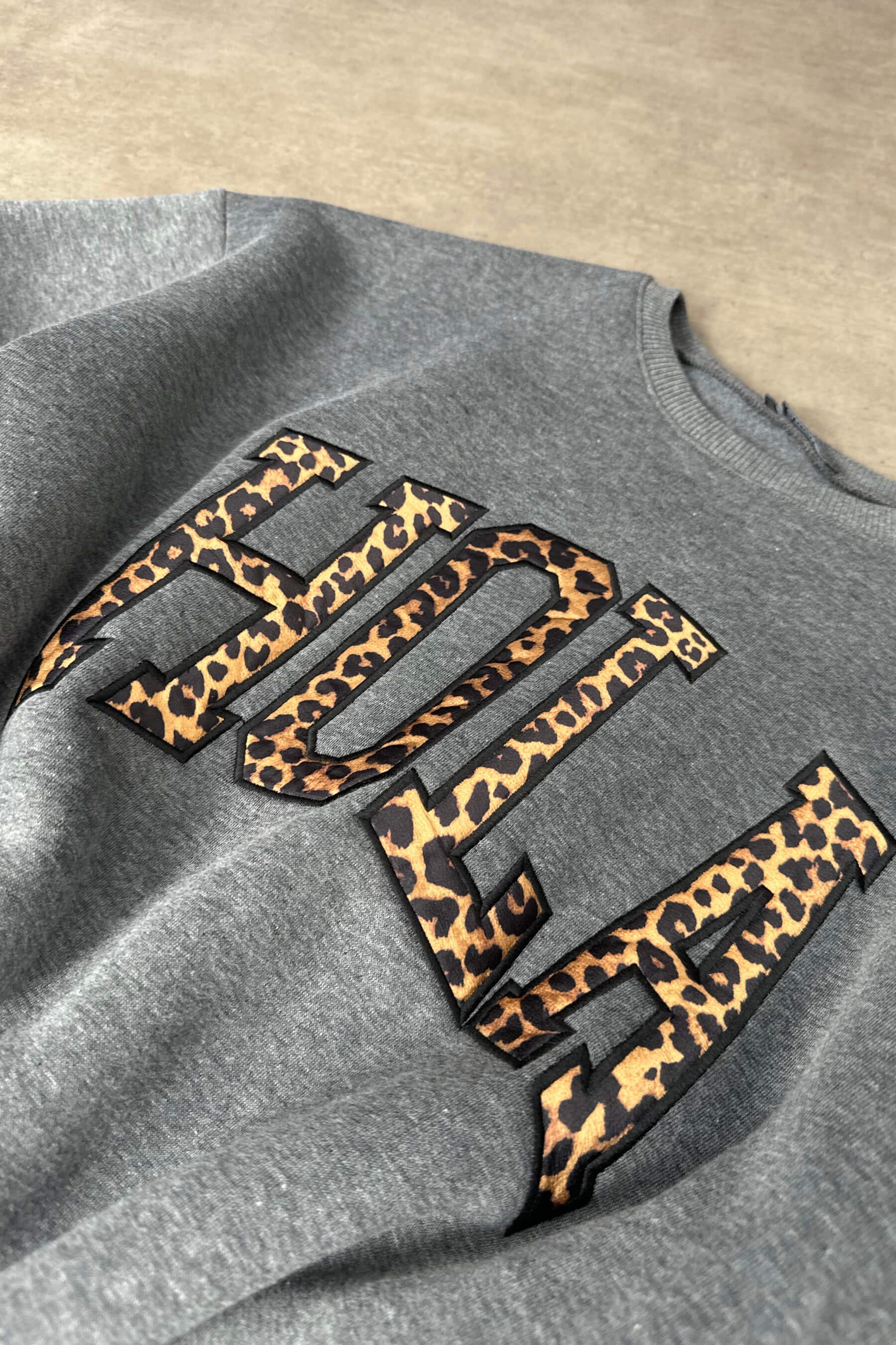 Antrasit Leopar Yazılı Oversize Sweatshirt