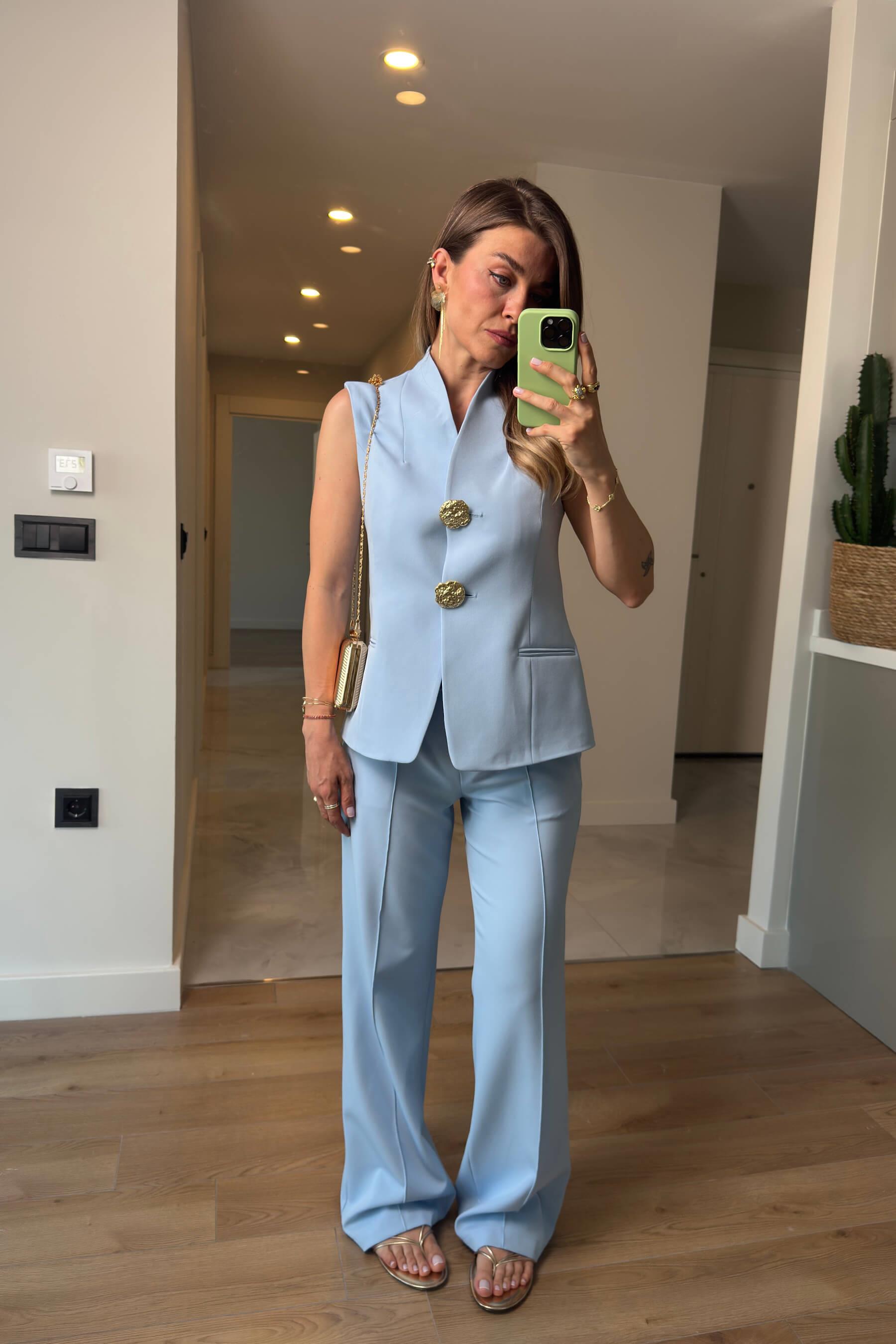 Bebe Mavisi Gold Düğmeli Yelek Pantolon Takım