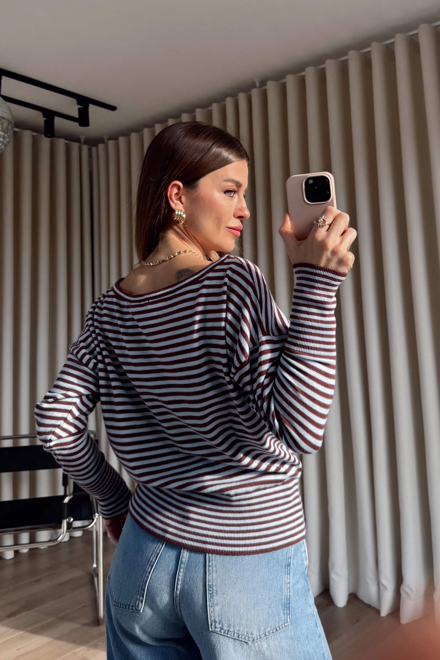 Bebe Mavisi Kahve Çizgili Kayık Yaka Oversize Triko Bluz