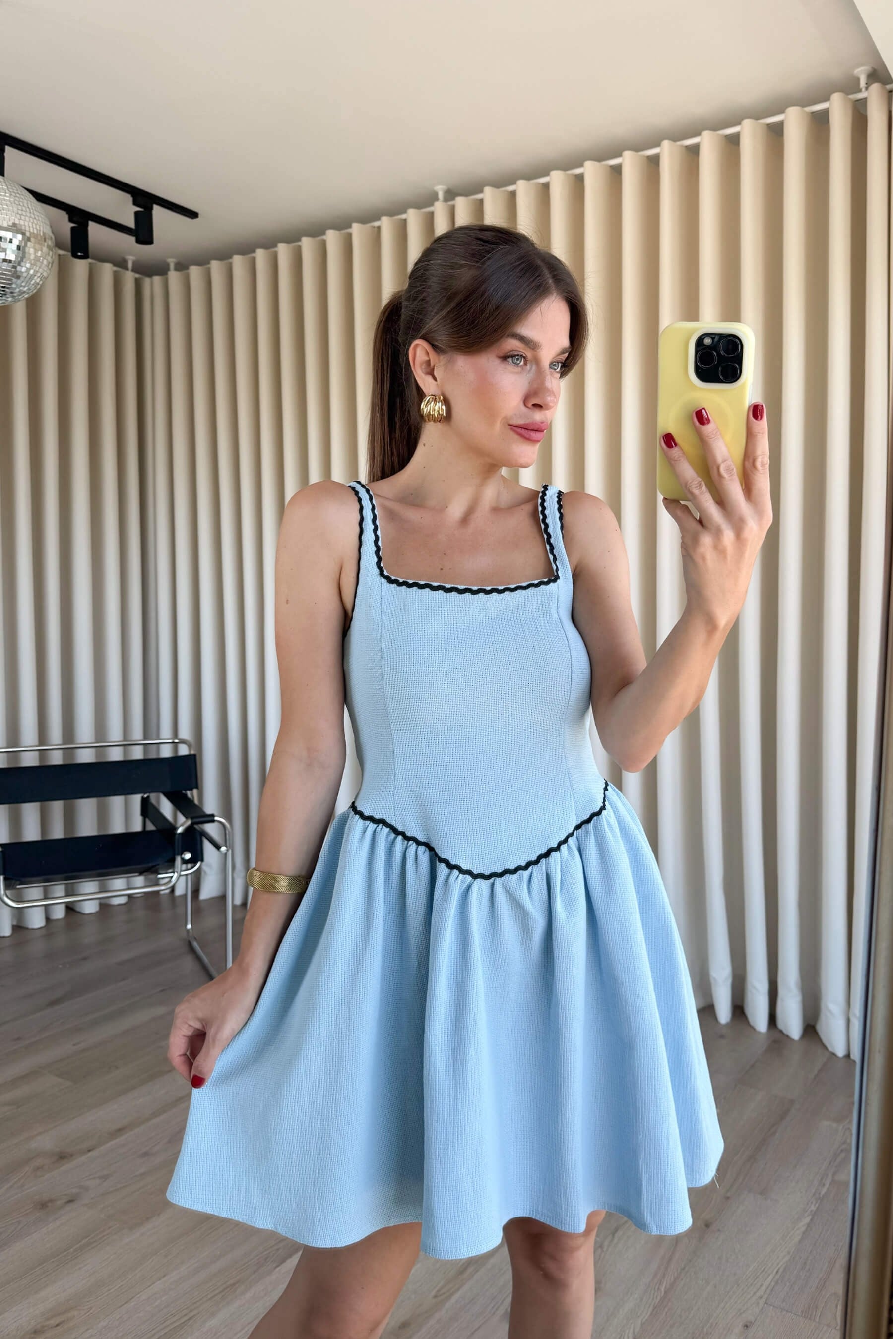 Bebe Mavisi Kalın Askılı Dantel Detaylı Ajurlu Keten Elbise