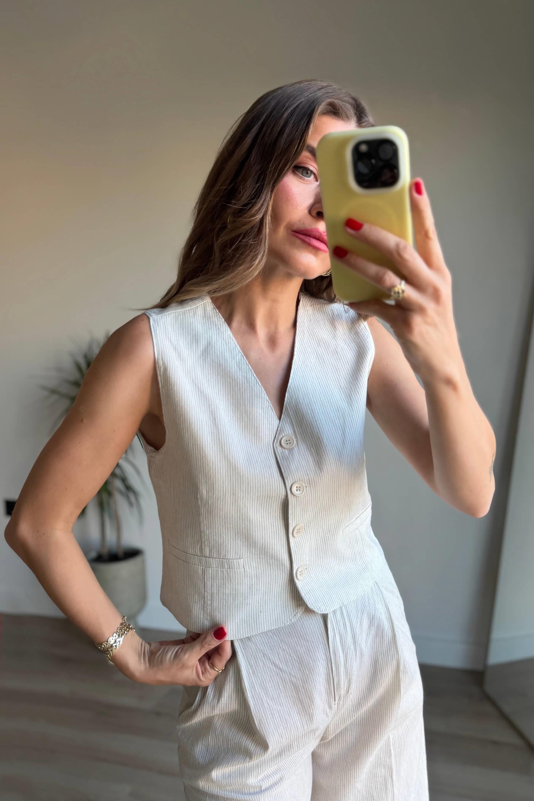 Bej Çizgili Yelek Pantolon Takım