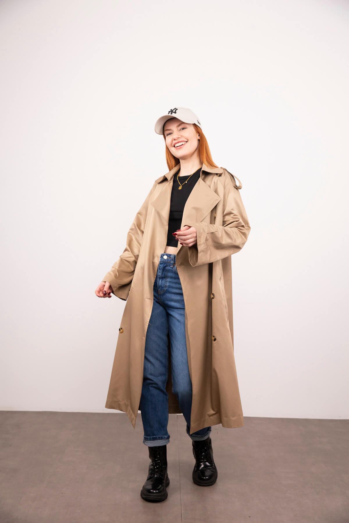 Bej Oversize Apolet Detay Kemerli Trençkot