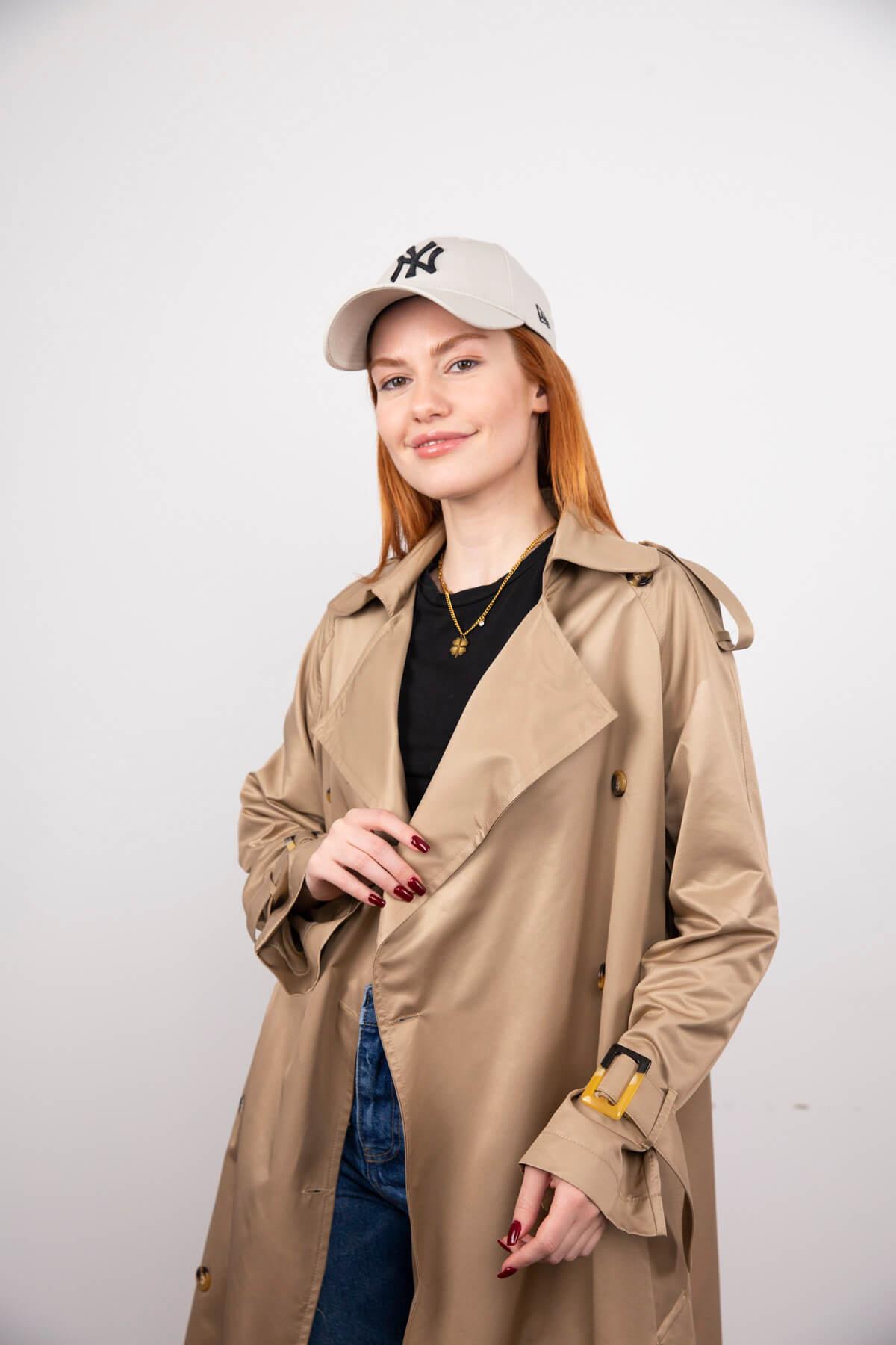 Bej Oversize Apolet Detay Kemerli Trençkot