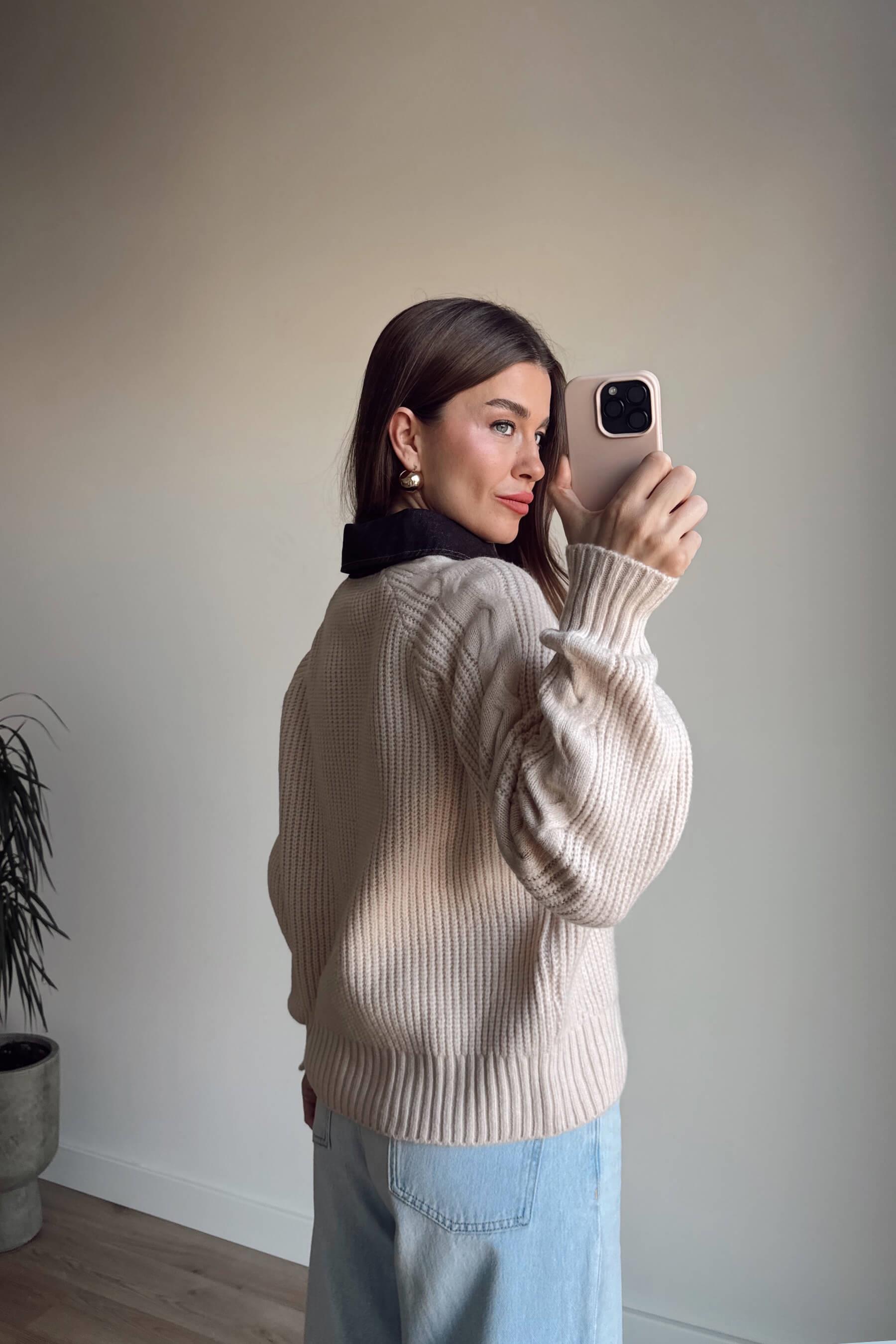 Bej Yakası Jean Model Oversize Triko Kazak