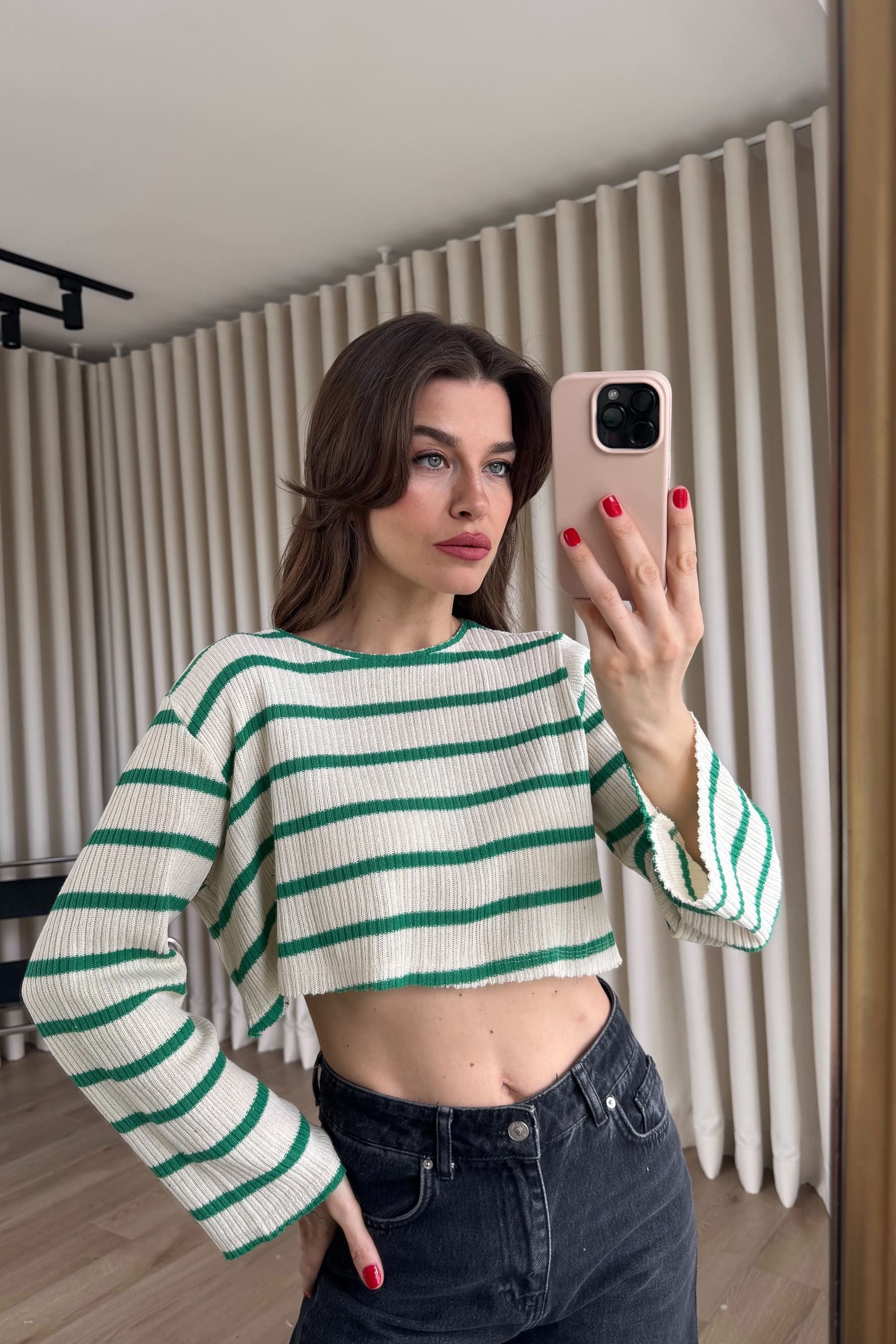Bej Yeşil Çizgili Crop Triko Bluz