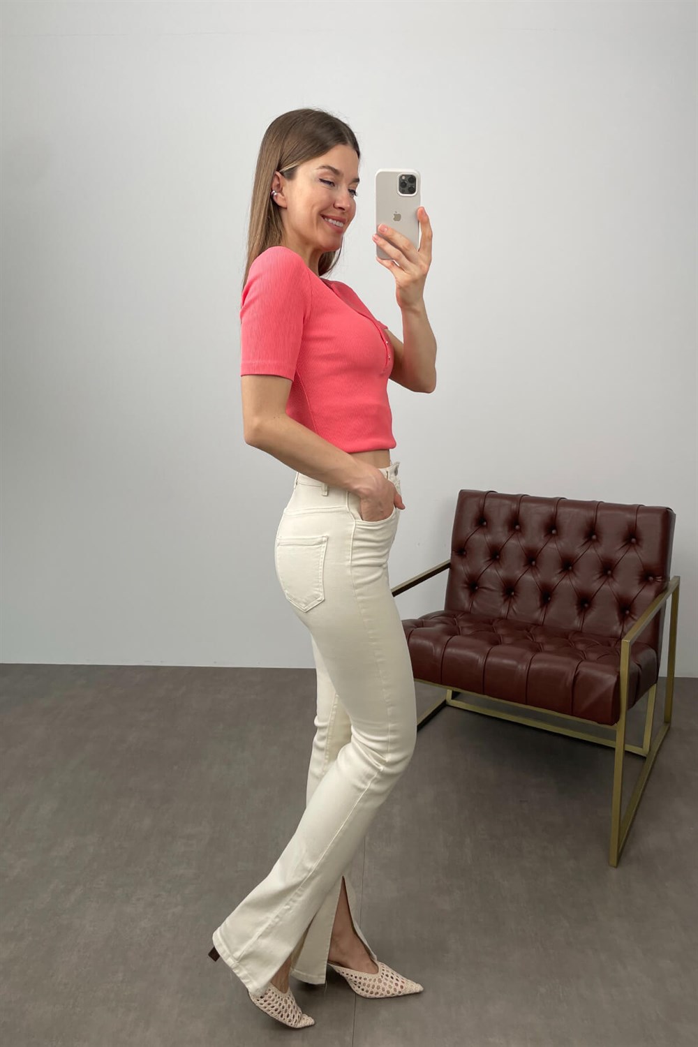Bej Yırtmaçlı Jean