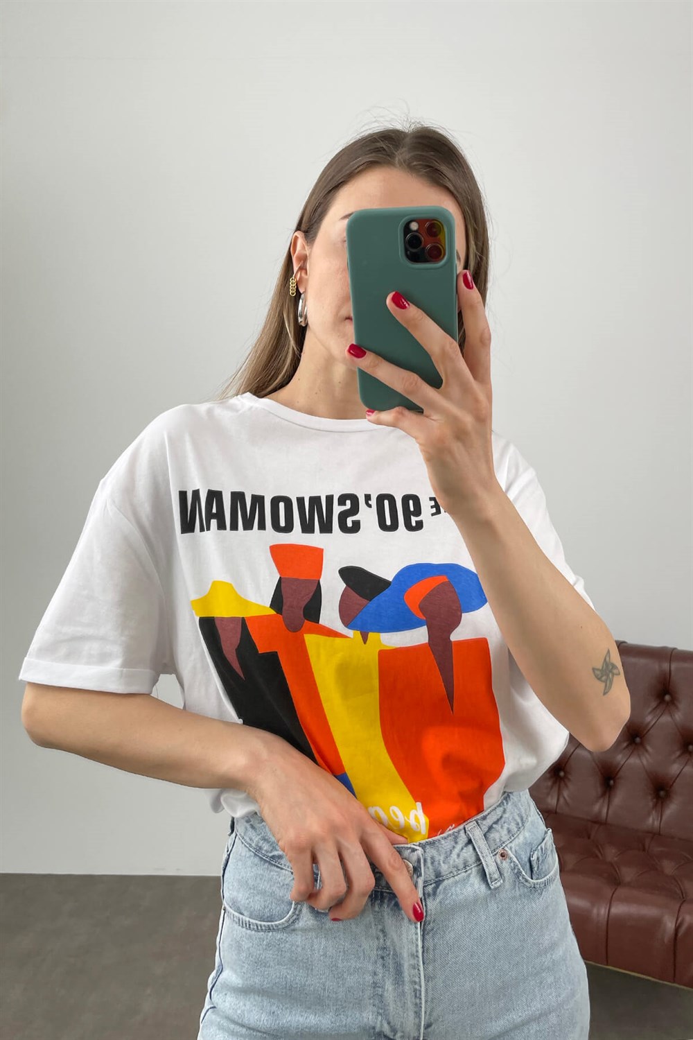 Beyaz Bisiklet Yaka 90's Woman T-Shirt