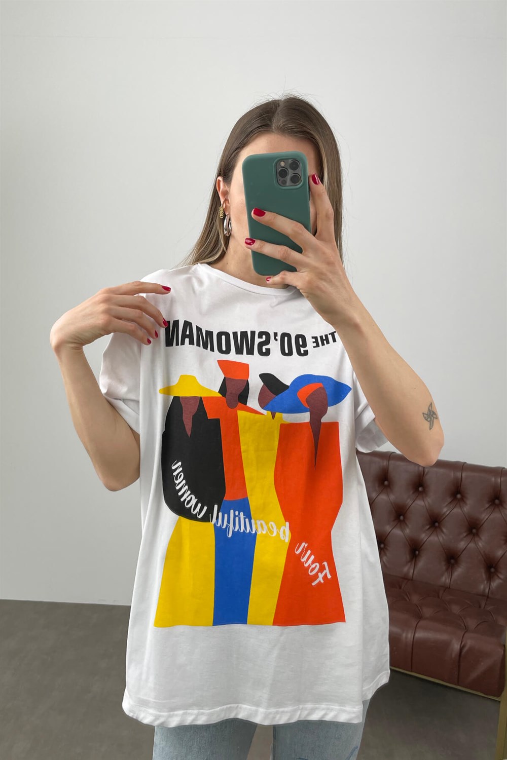 Beyaz Bisiklet Yaka 90's Woman T-Shirt