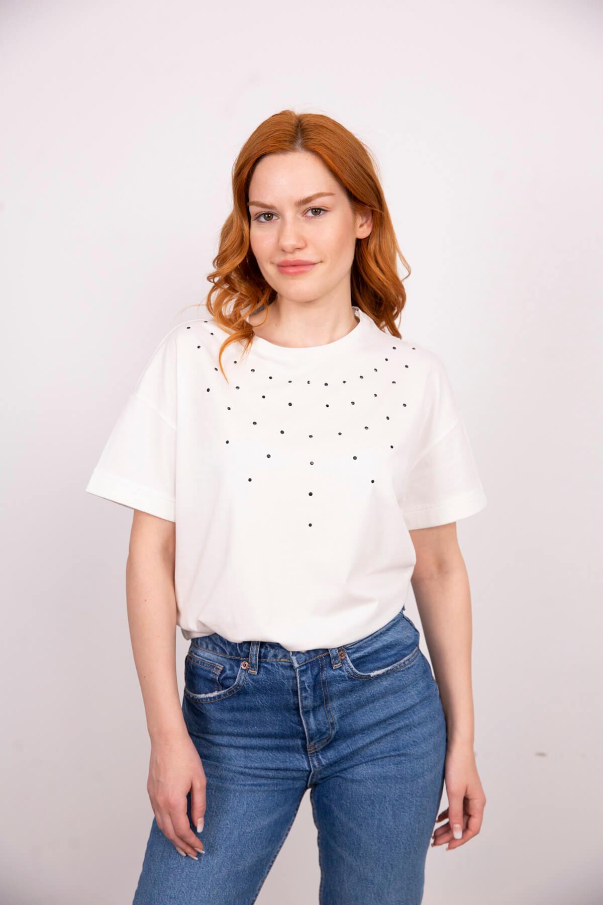 Beyaz Bisiklet Yaka Taşlı T-Shirt