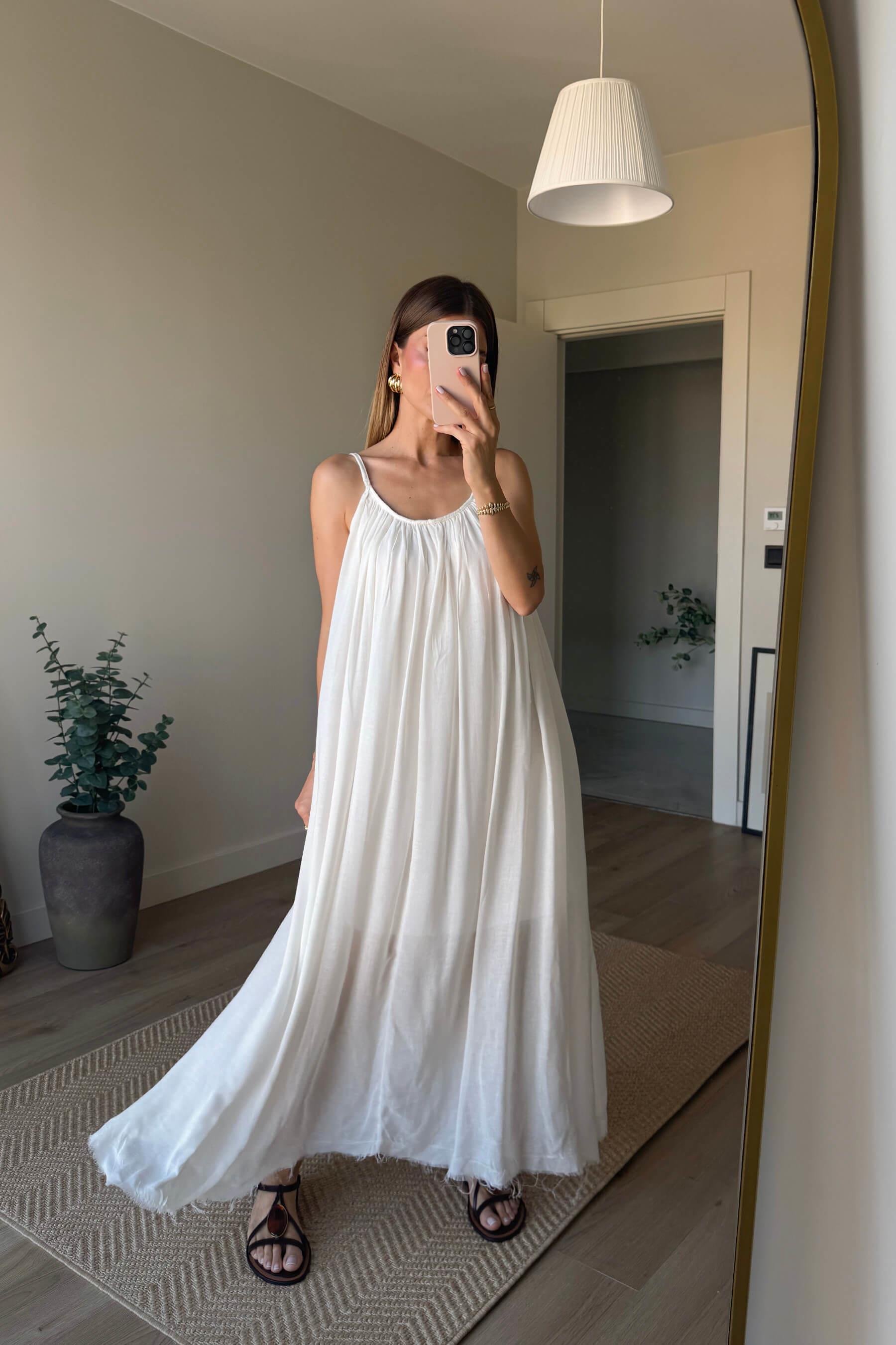 Beyaz İnce Askılı Astarlı Pamuklu Oversize Elbise