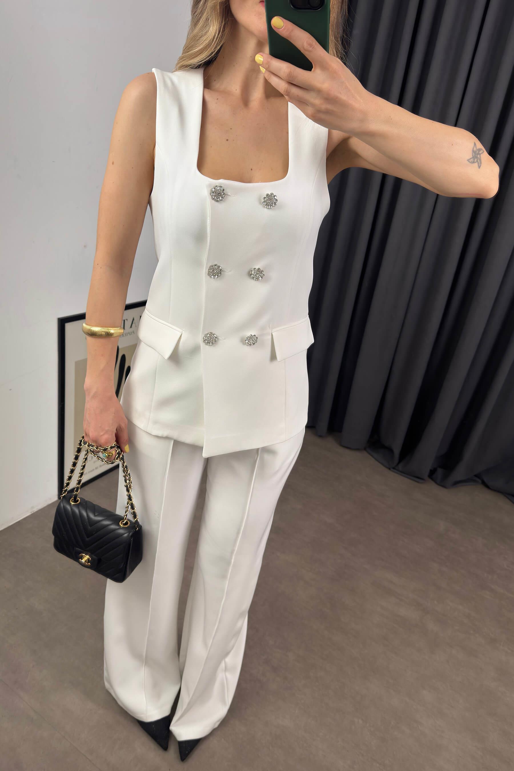 Beyaz Kristal Papatya Düğmeli Taşlı Yelek Pantolon Takım