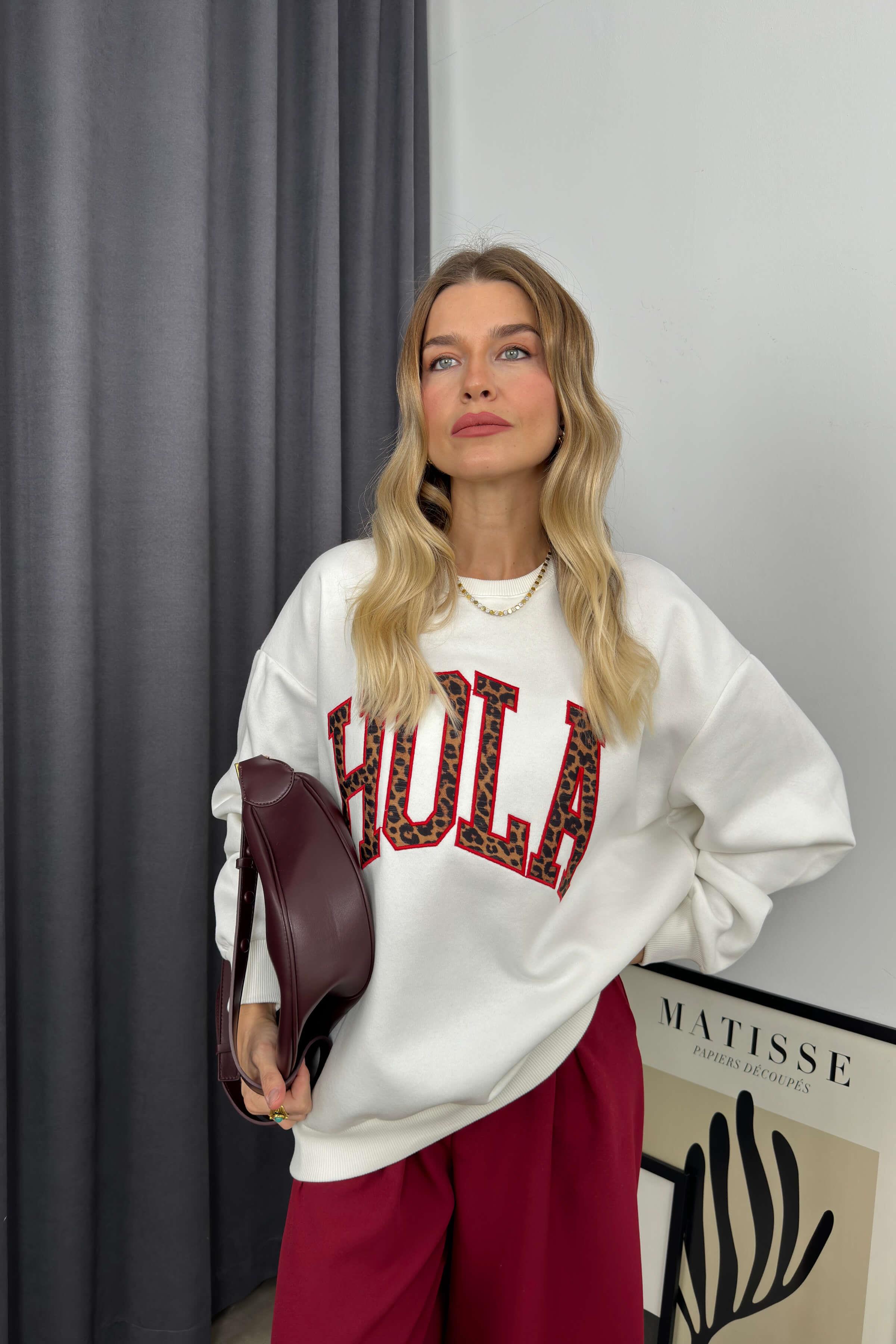 Beyaz Leopar Yazılı Oversize Sweatshirt
