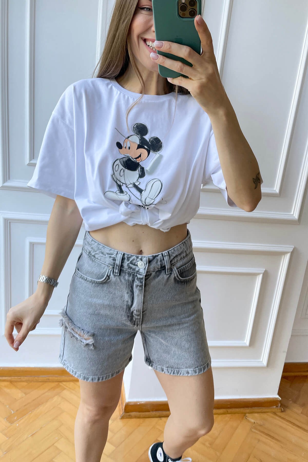 Beyaz Mickey Baskılı T-Shirt
