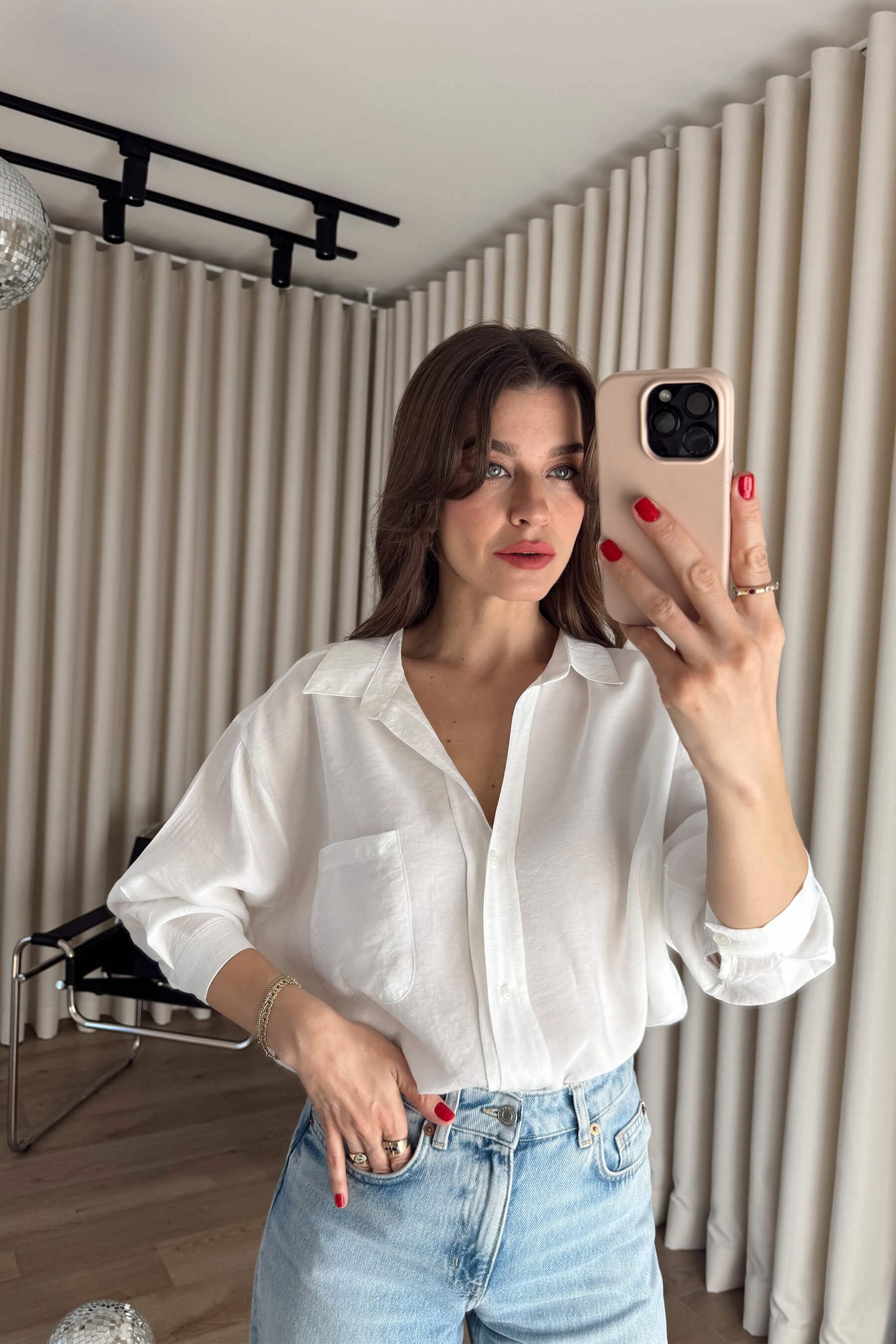 Beyaz Oversize Modal Kumaş Gömlek