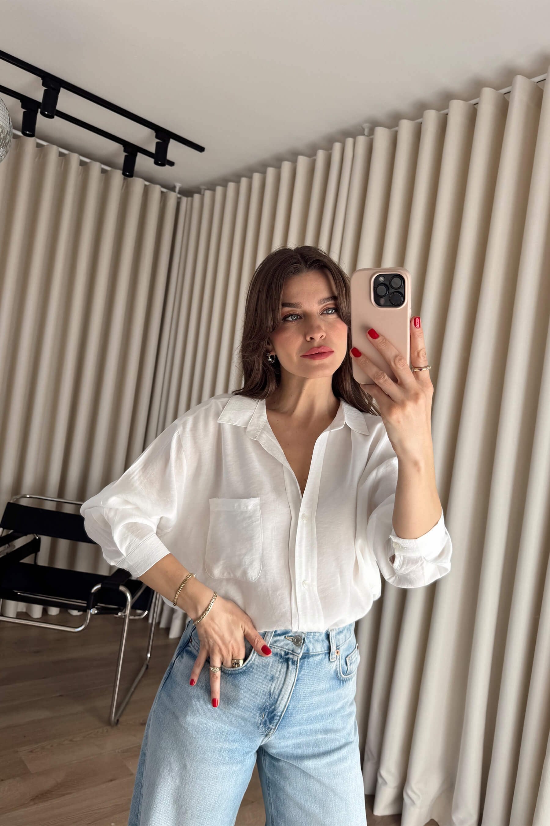 Beyaz Oversize Modal Kumaş Gömlek