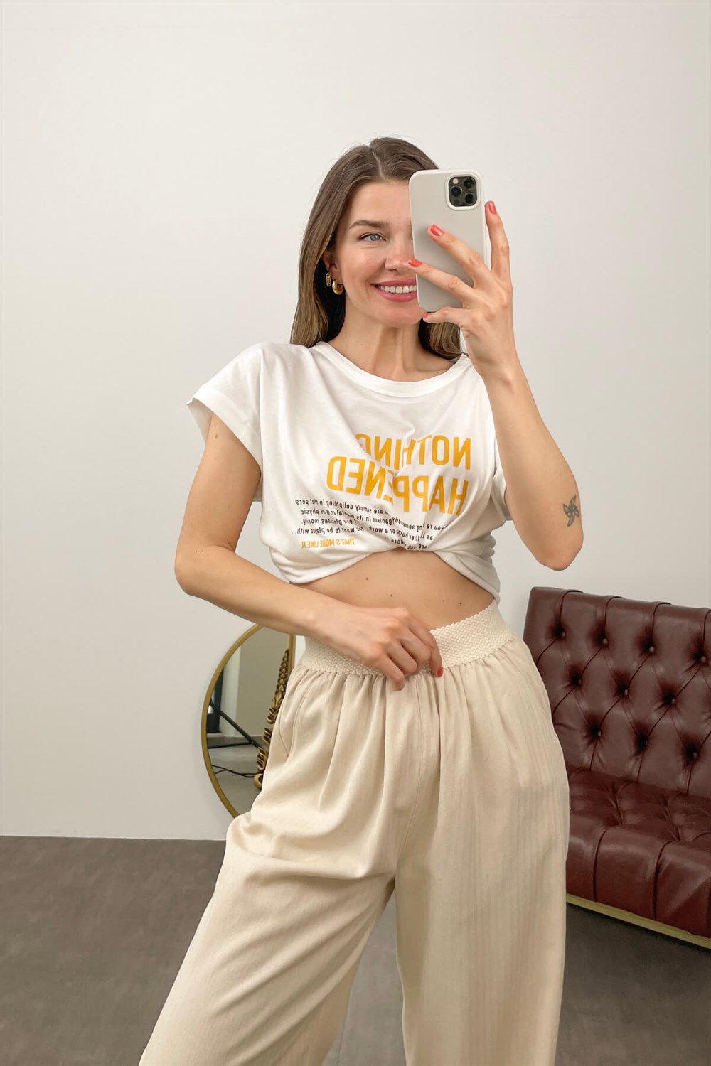 Beyaz Sarı Yazılı T-Shirt