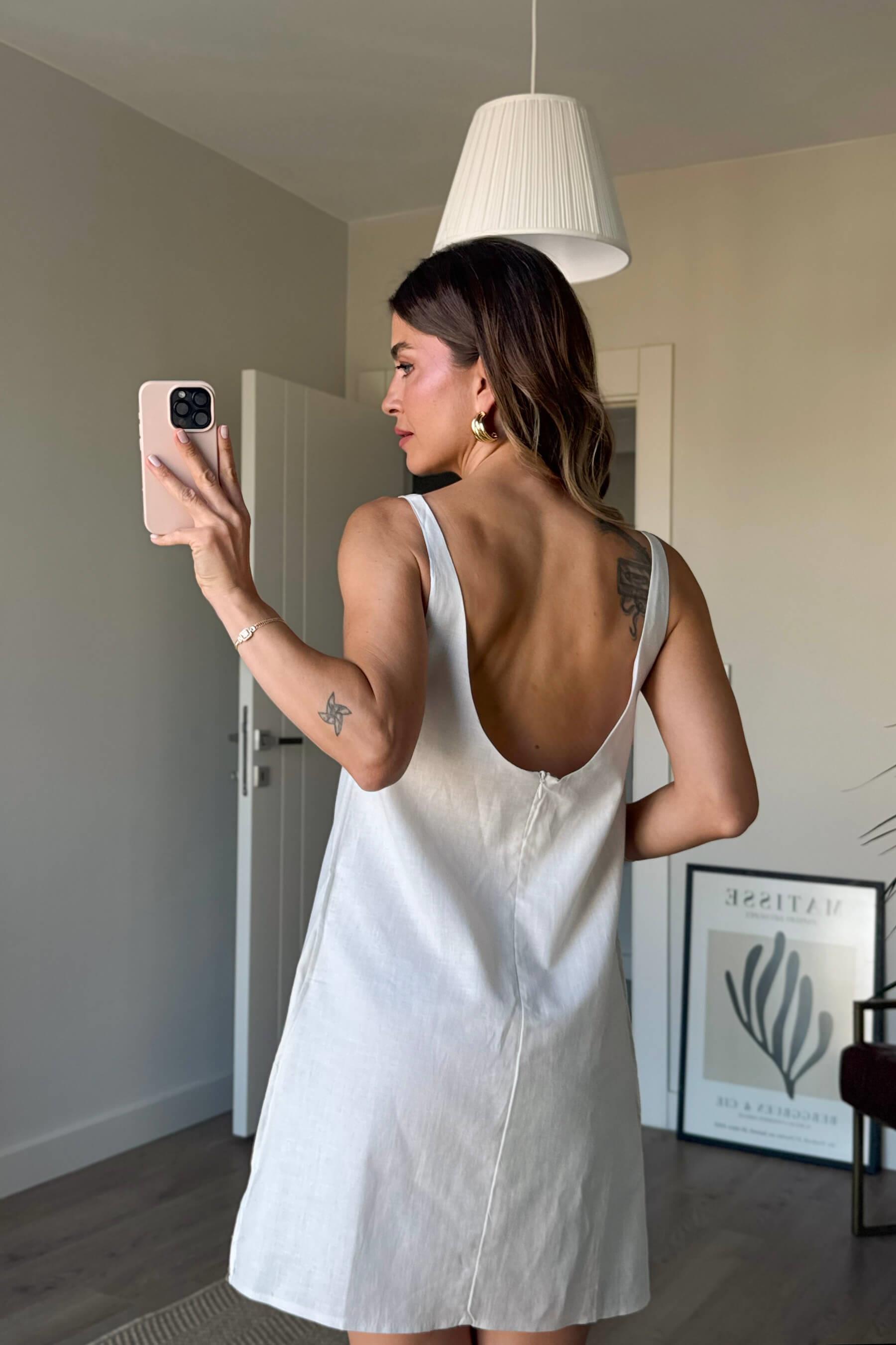 Beyaz Sırtı Açık Astarlı Keten Elbise