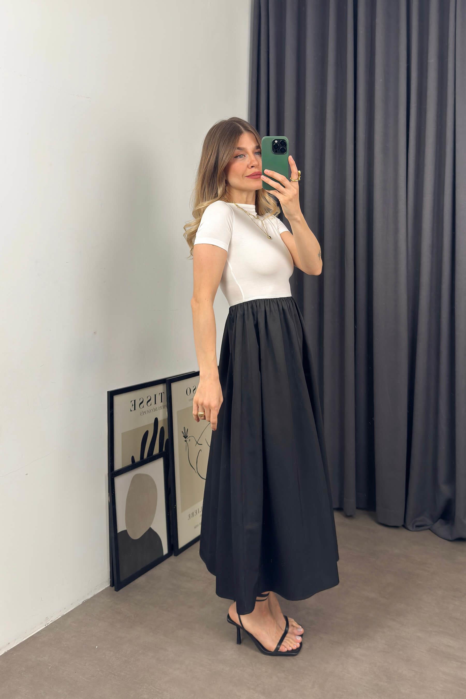 Beyaz Siyah Çan Etekli Kısa Kollu Elbise