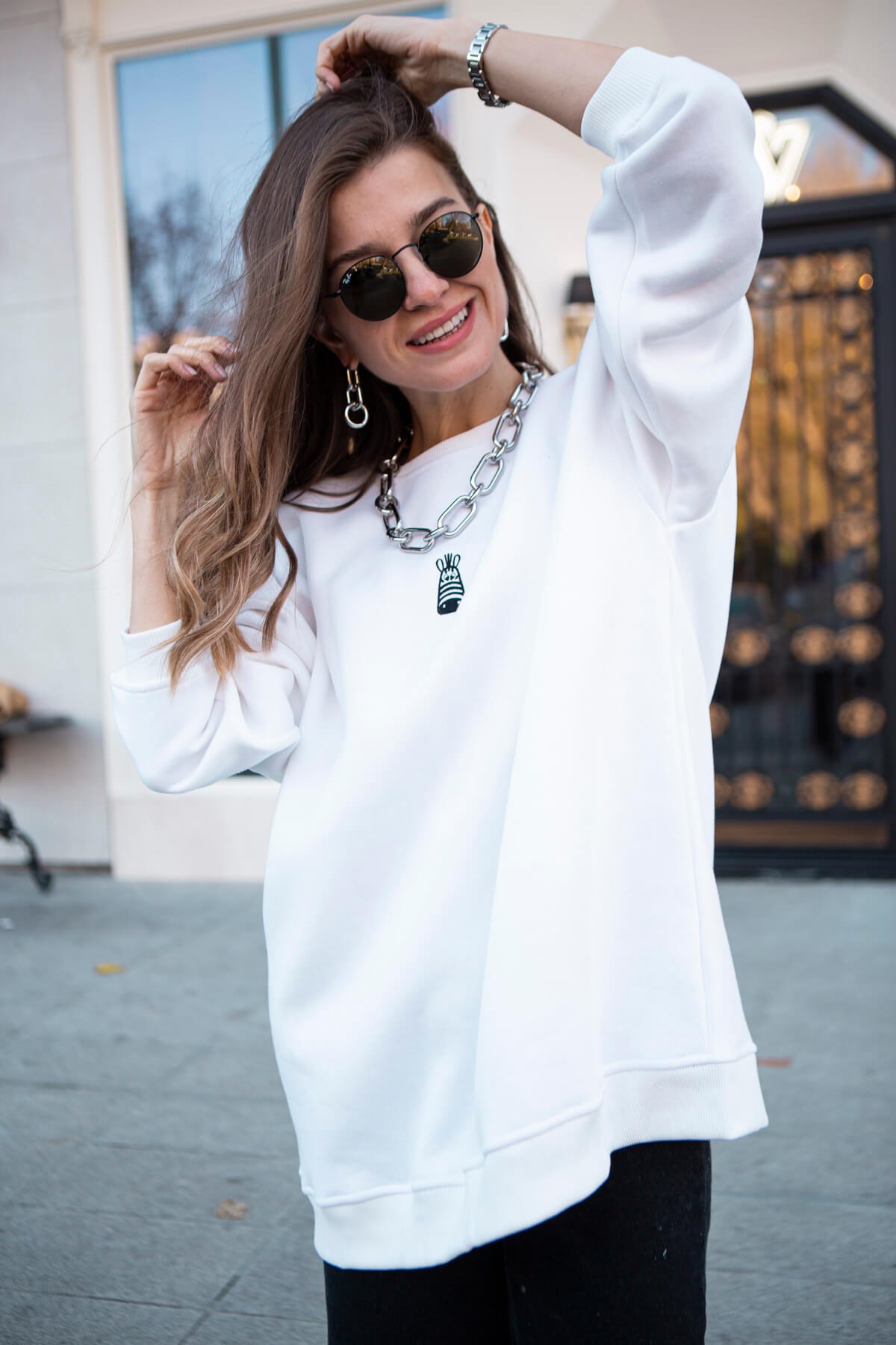 Beyaz Zebra Nakışlı Şardonlu Sweat