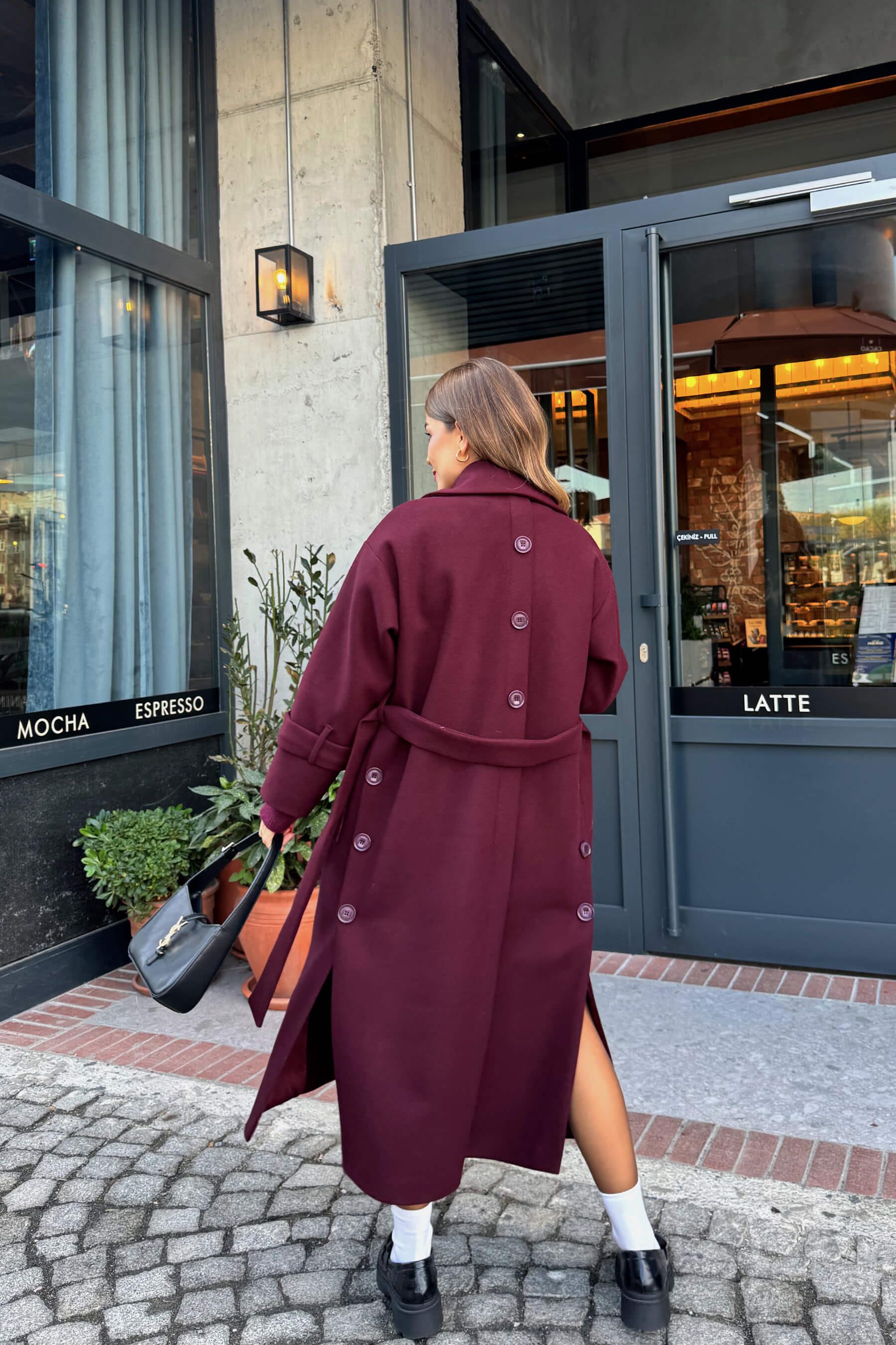 Bordo Kolları Kemerli Arkası Düğmeli Astarlı Oversize Yün Kaban