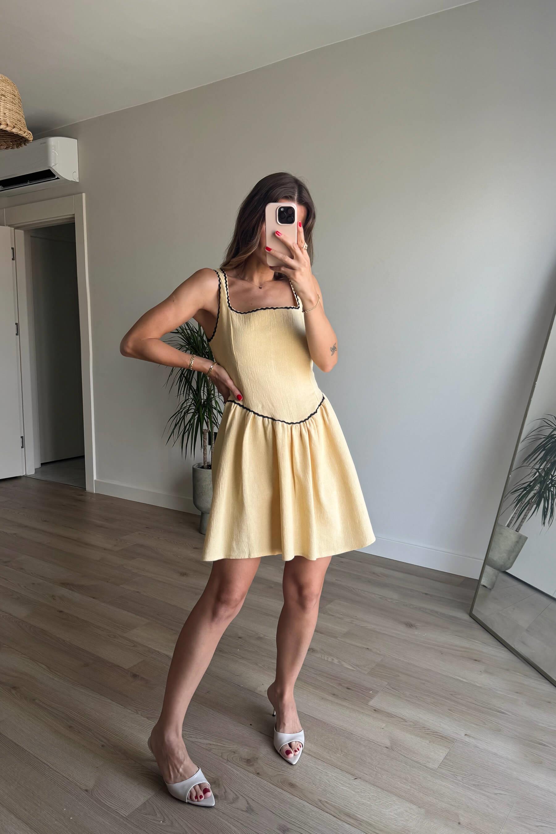 Butter Yellow Kalın Askılı Dantel Detaylı Ajurlu Keten Elbise