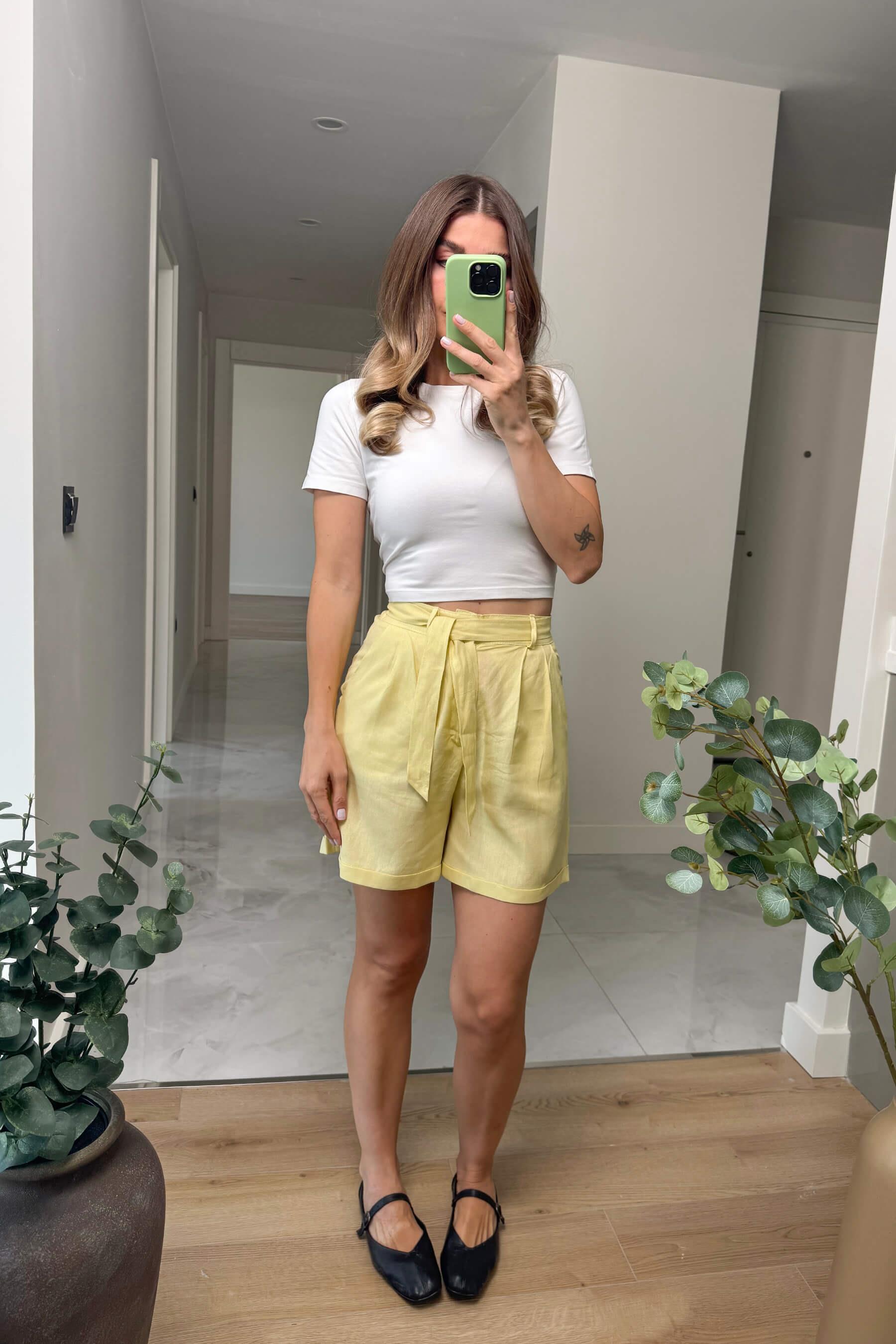 Butter Yellow Premium Kuşaklı Keten Şort