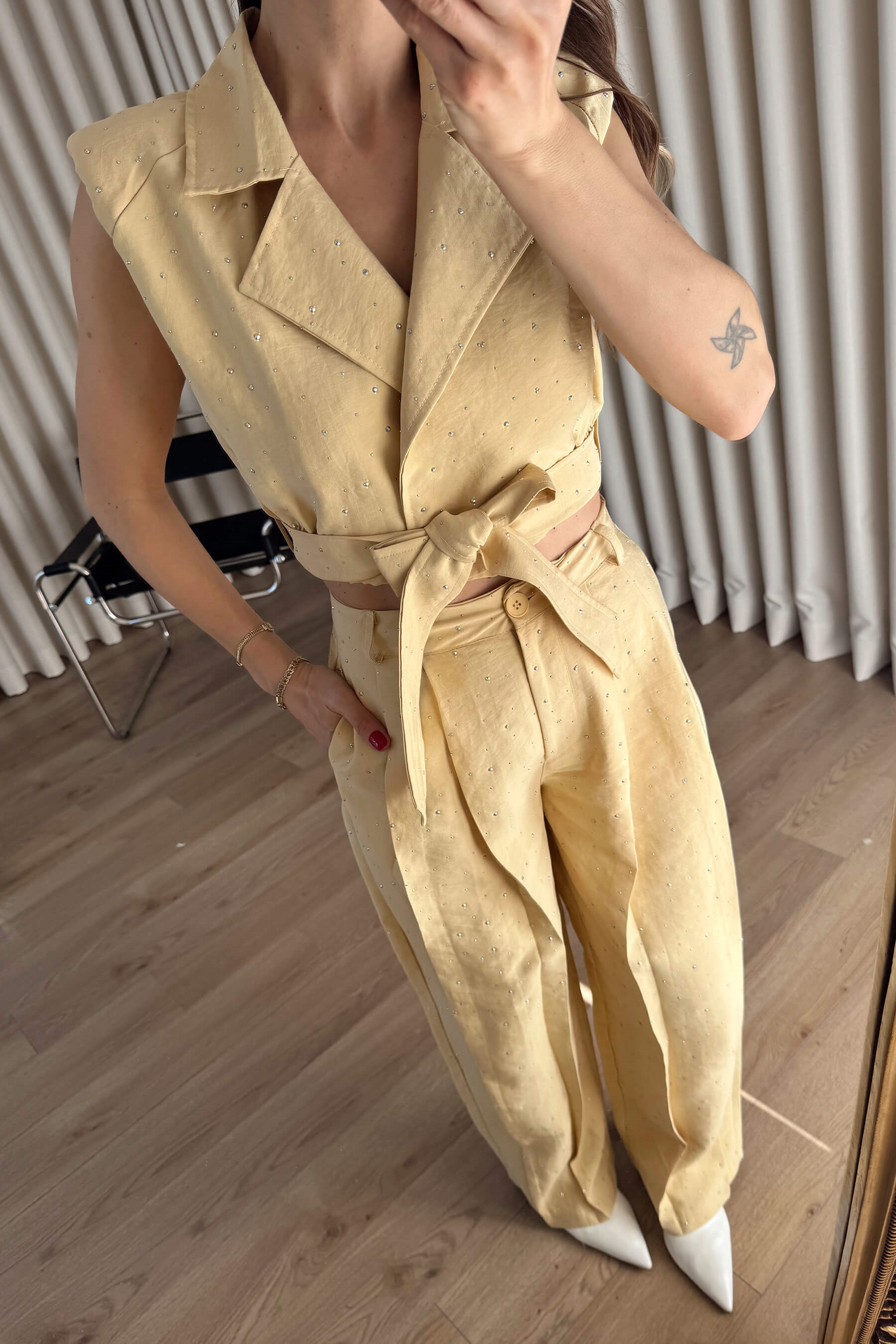 Butter Yellow Taşlı Yüksek Bel Kemerli Yelek Pantolon Takım