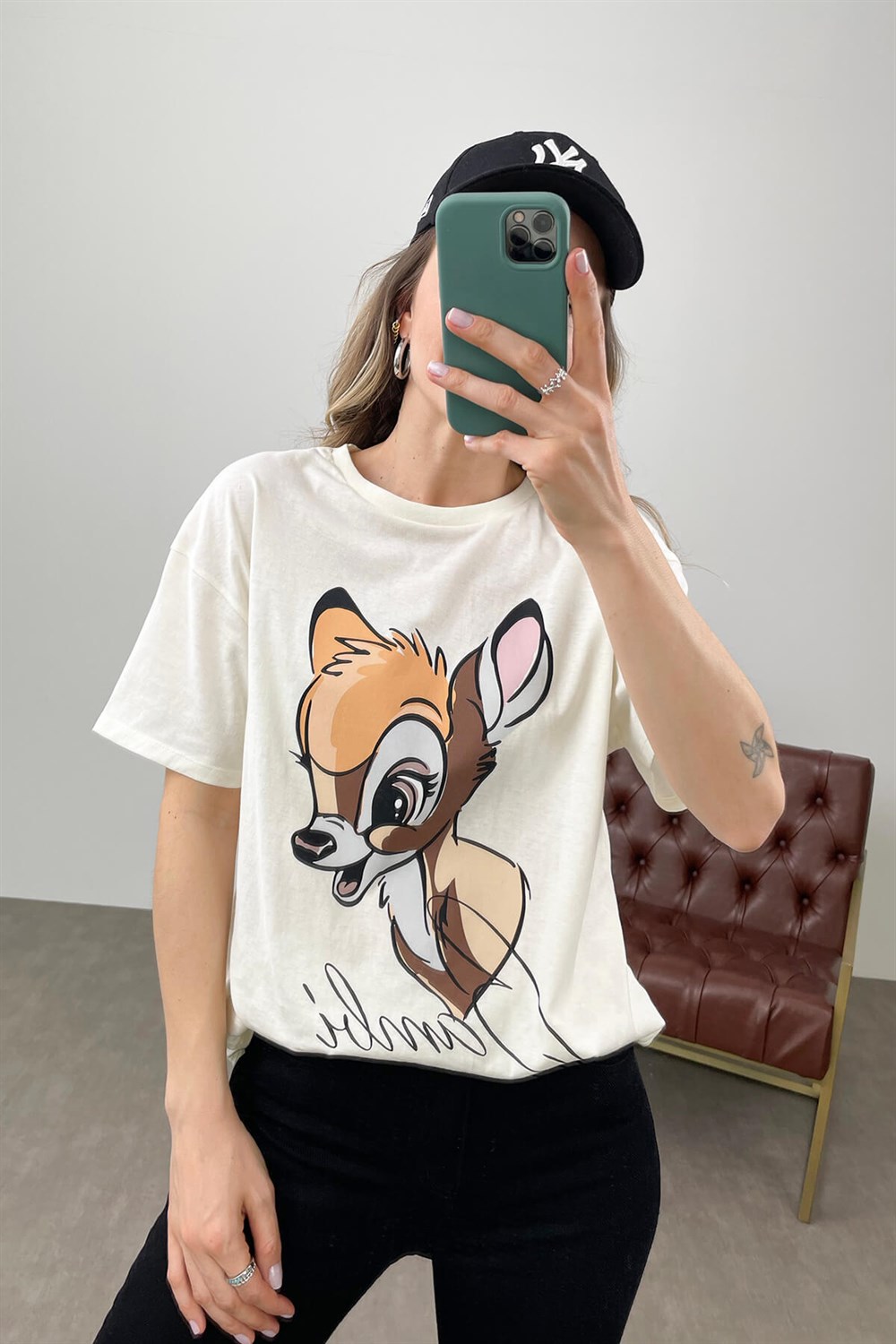 Ekru Bambi Baskılı T-Shirt