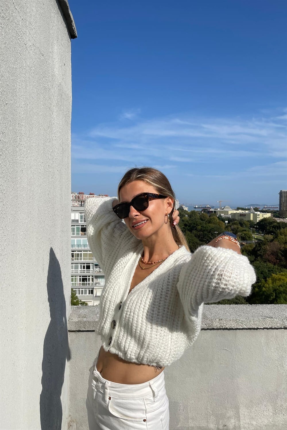 Ekru Örme Crop Hırka