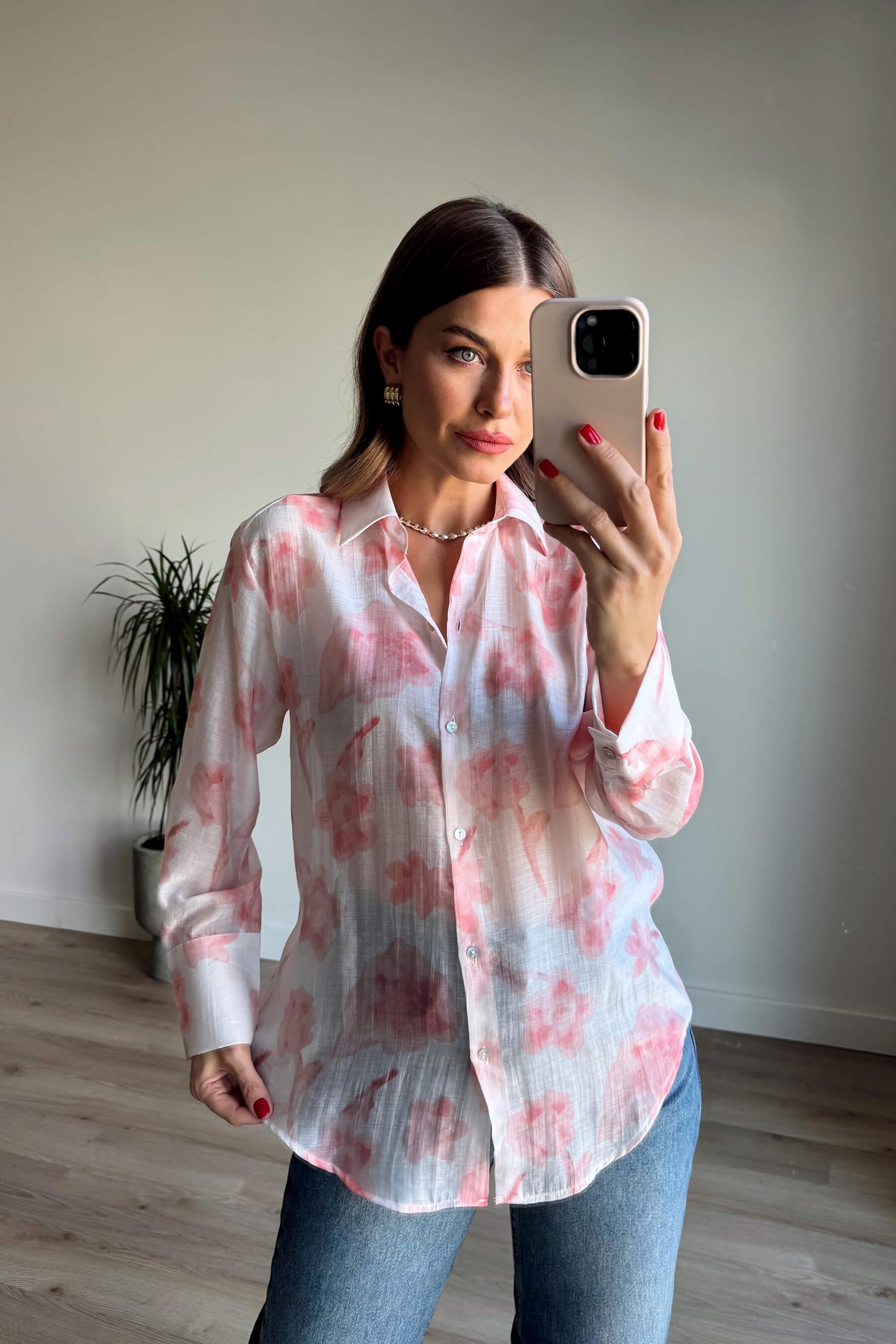 Ekru Pudra Çiçekli Baskılı İpek Dokulu Gömlek