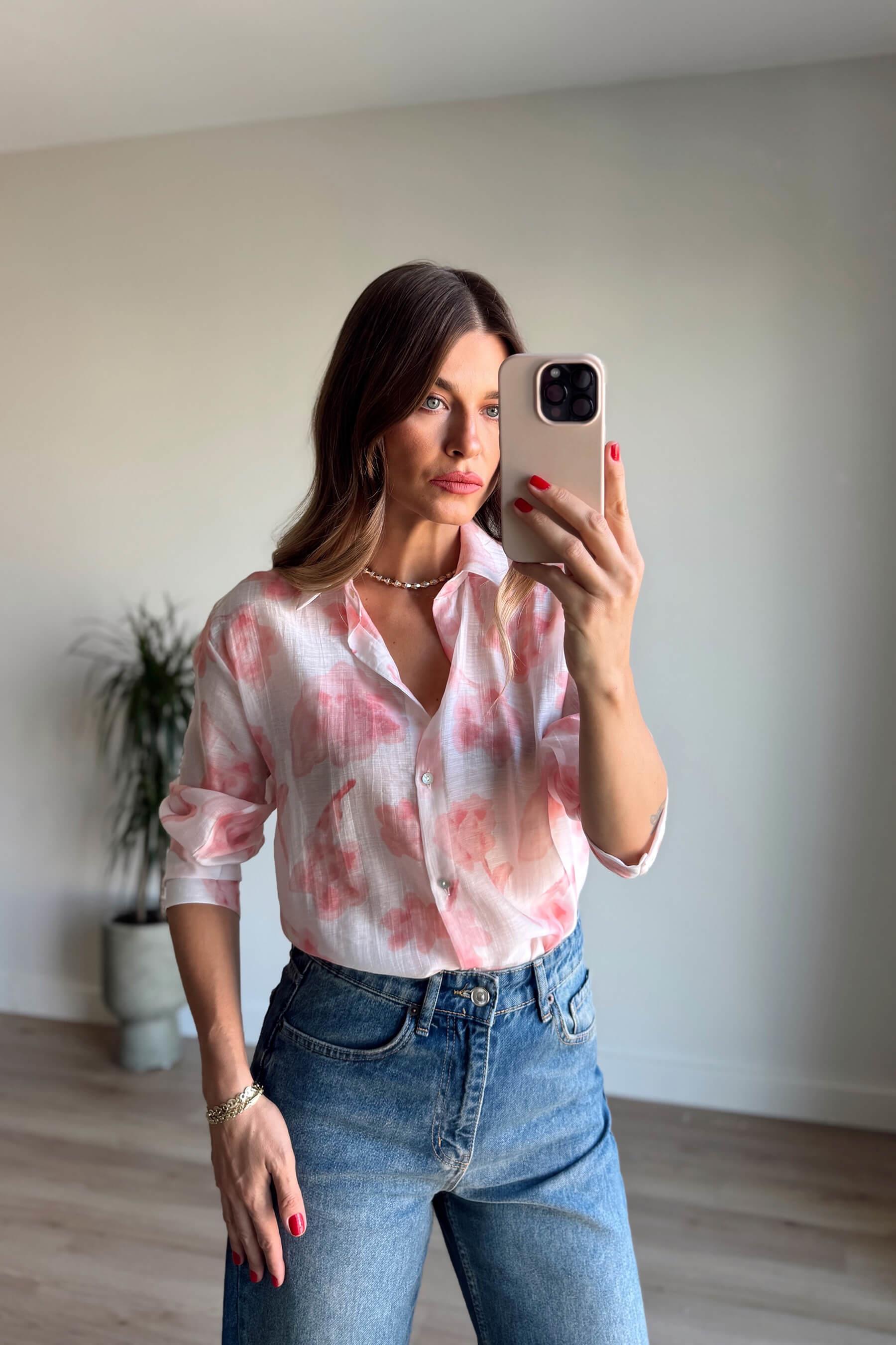 Ekru Pudra Çiçekli Baskılı İpek Dokulu Gömlek