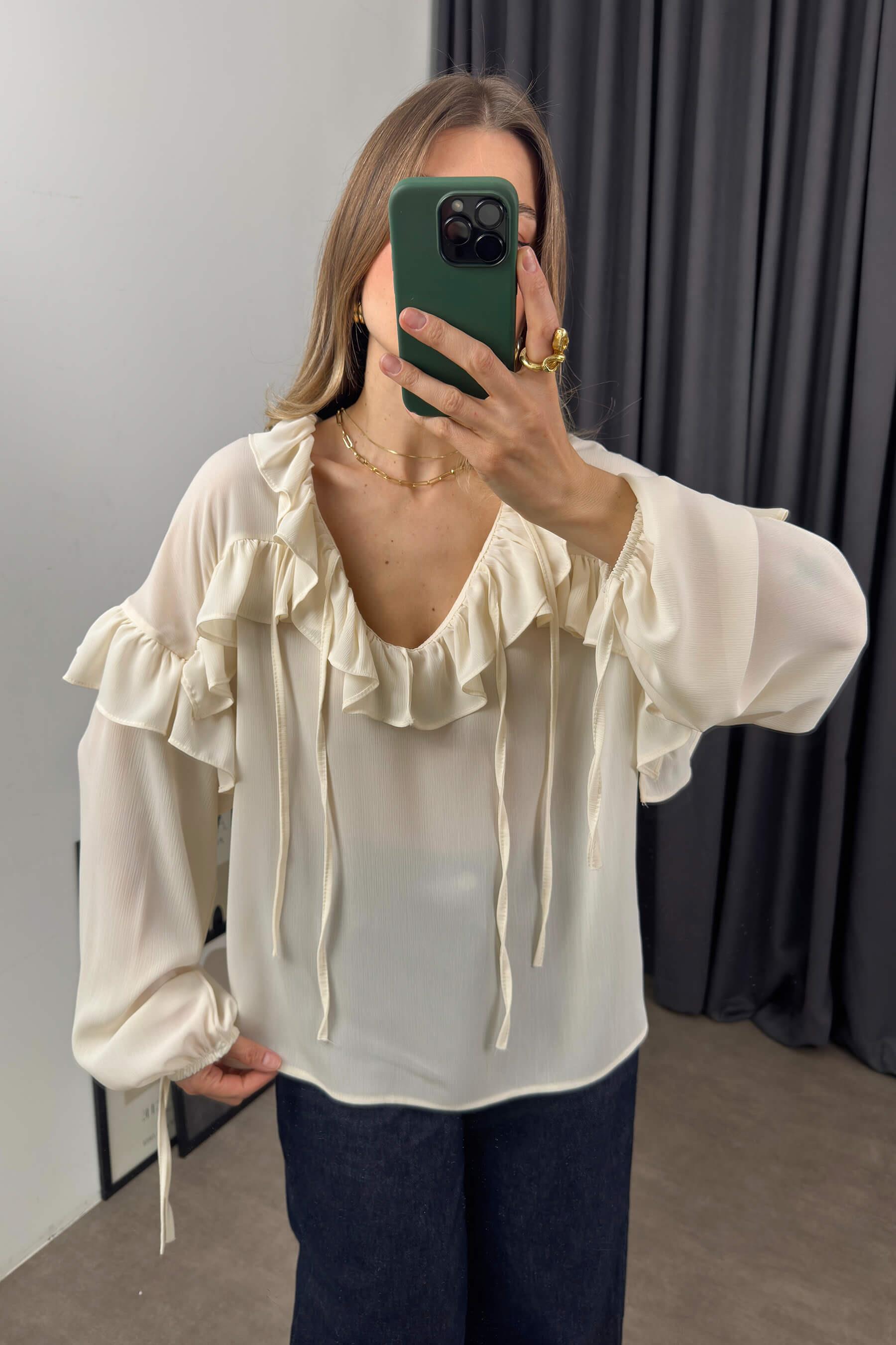Ekru Yakası Fırfırlı Bağlamalı Oversize Bluz