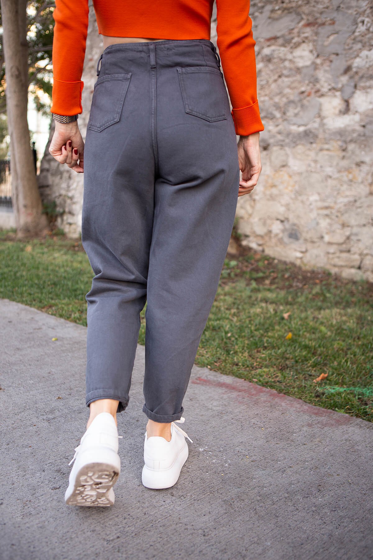 Füme Kemerli Mom Jean