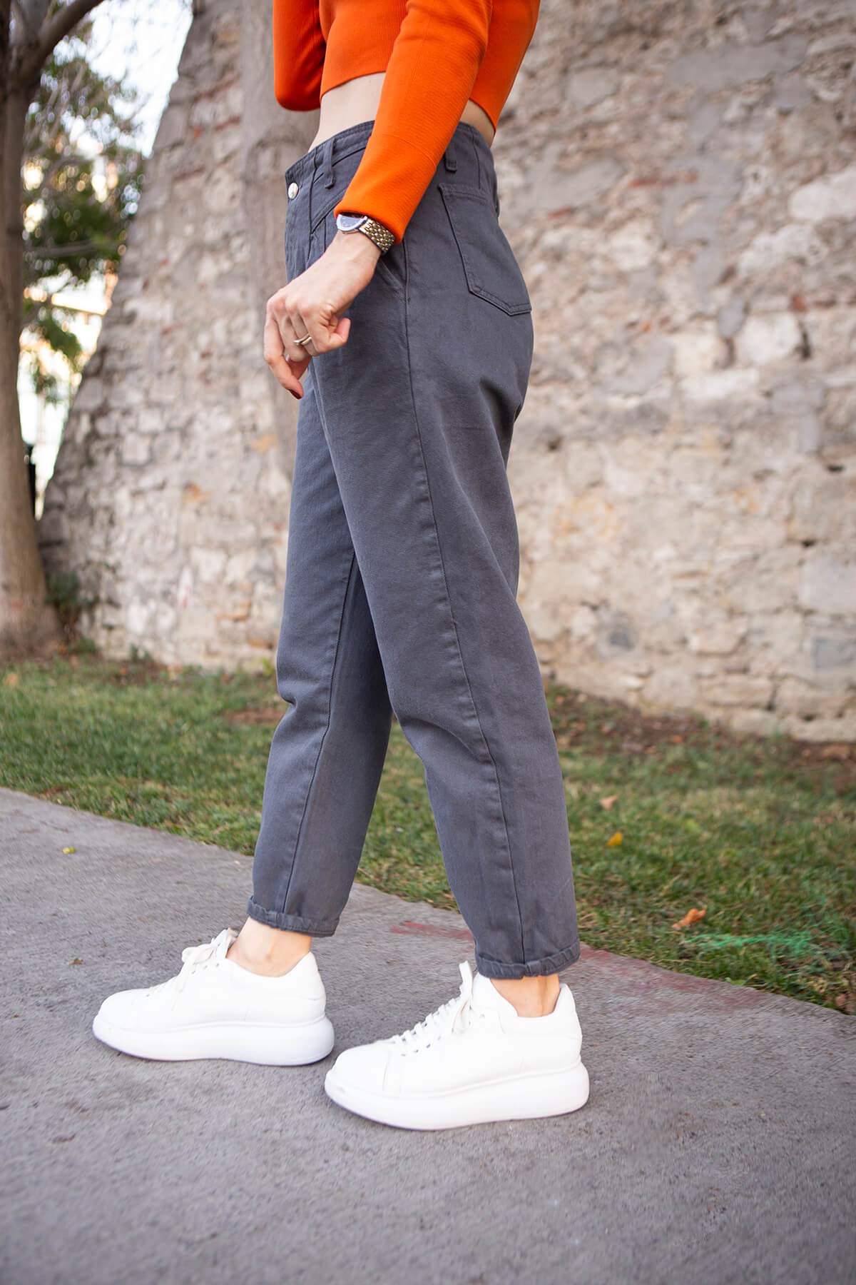 Füme Kemerli Mom Jean