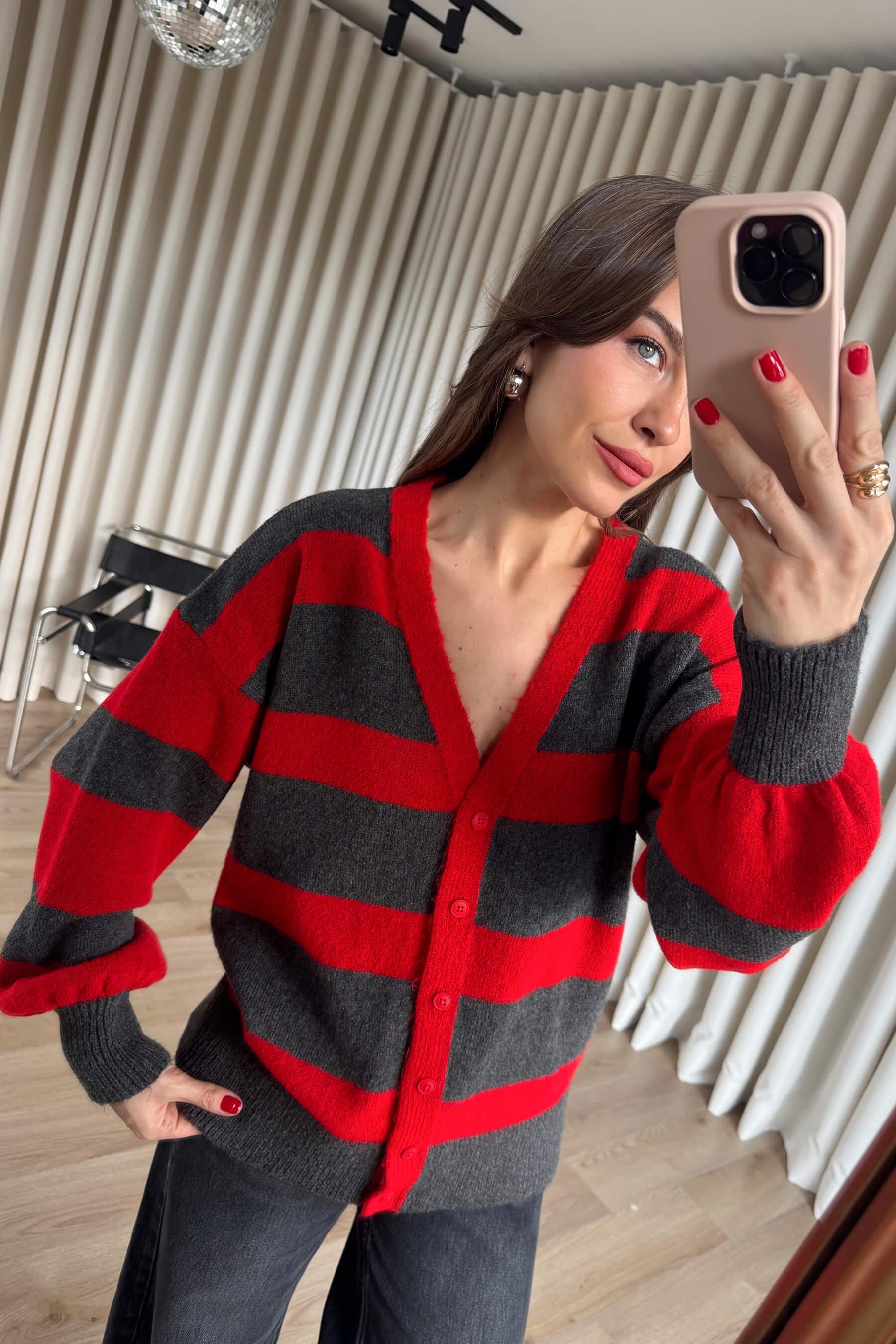 Gri Kırmızı Çizgili Atkılı Oversize Hırka