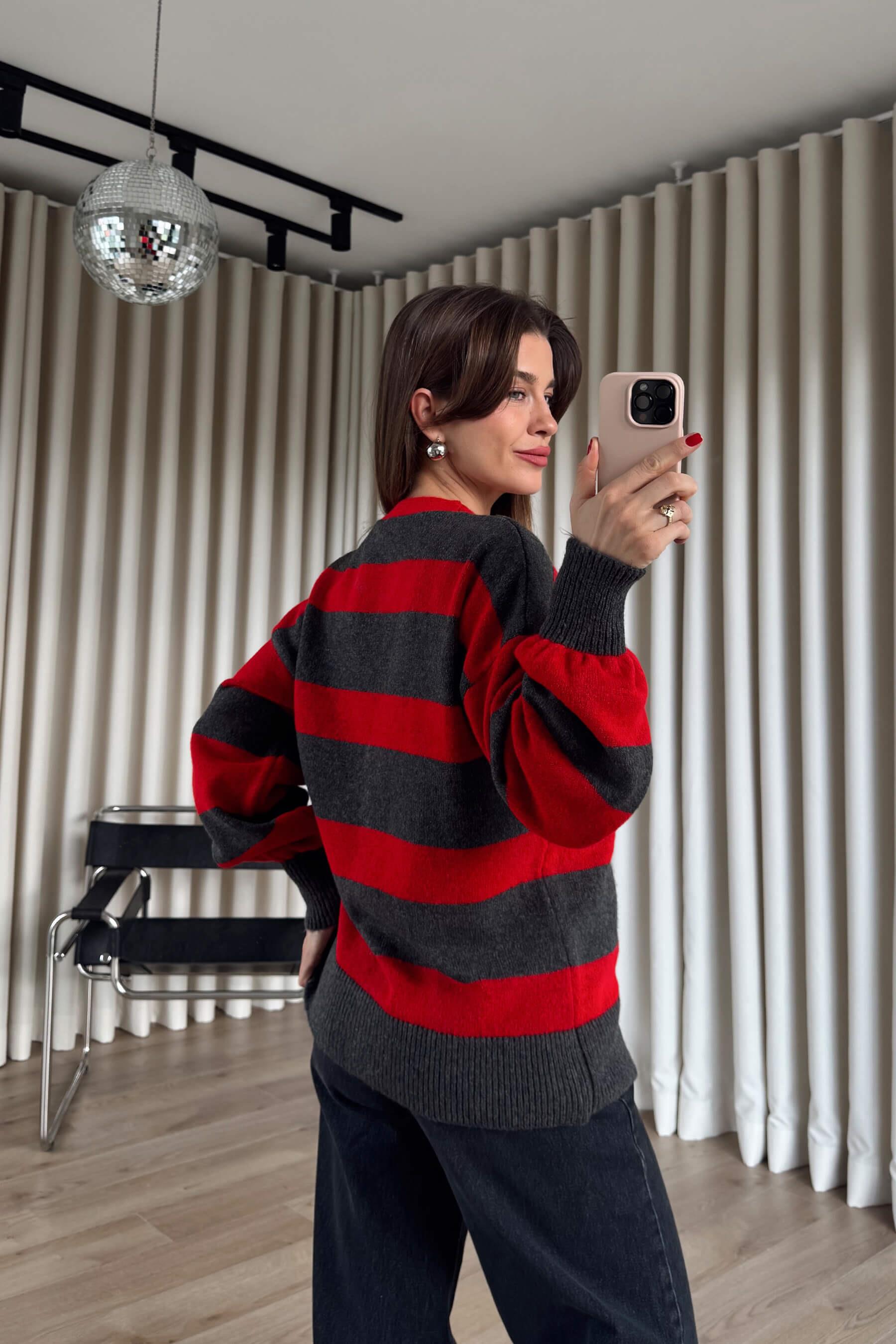 Gri Kırmızı Çizgili Atkılı Oversize Hırka