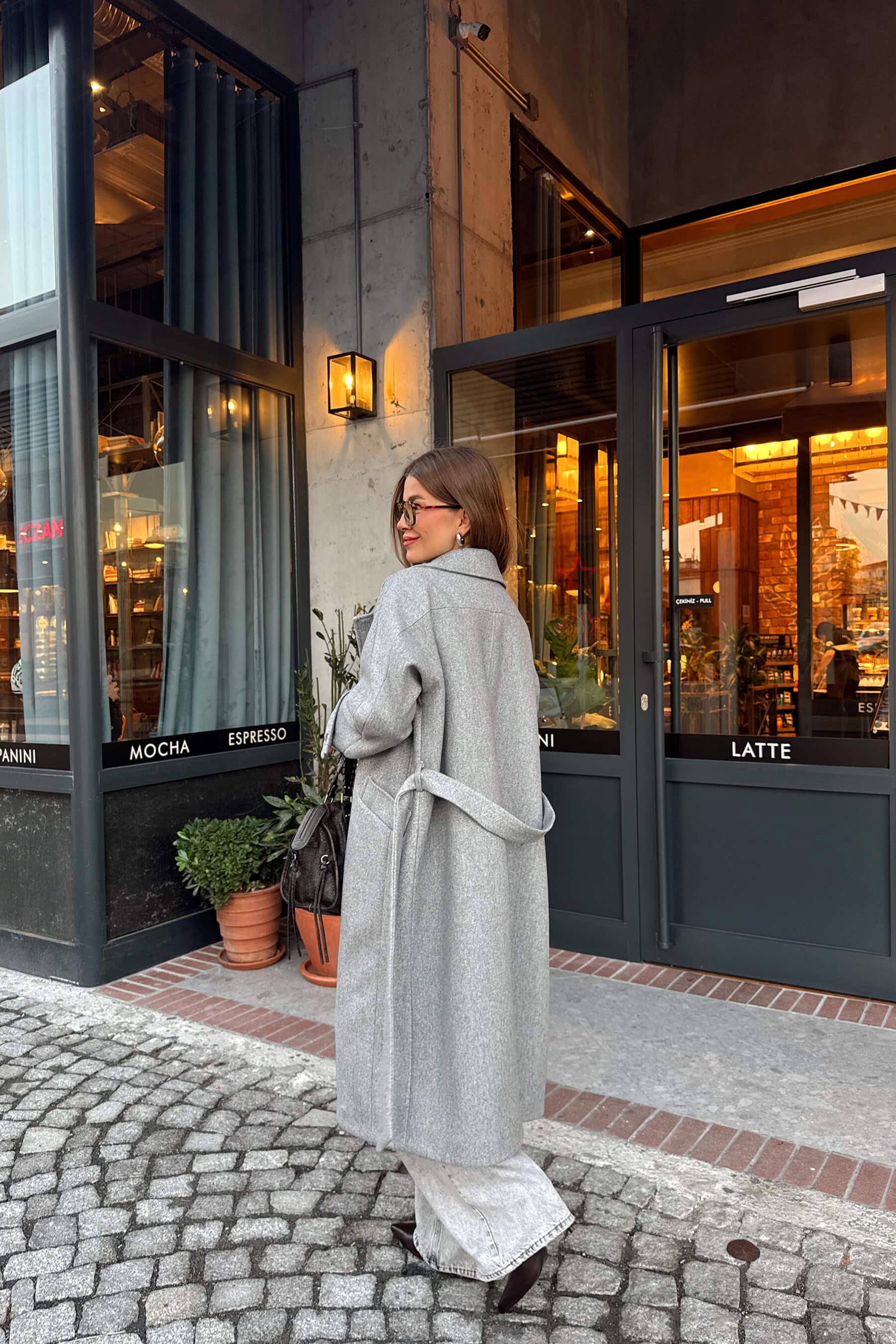 Gri Melanj Kuşaklı Astarlı Oversize Yün Kaban