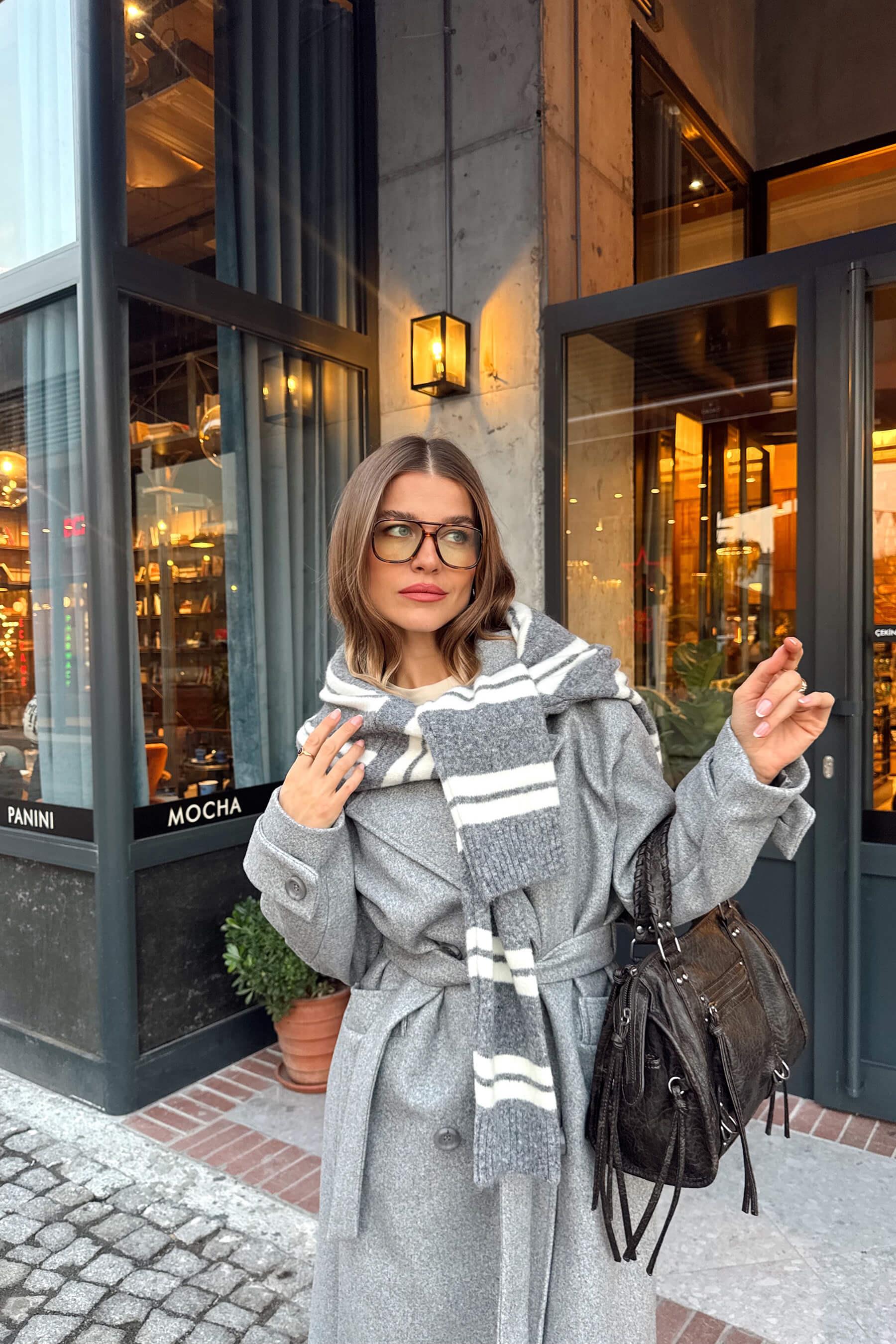 Gri Melanj Kuşaklı Astarlı Oversize Yün Kaban