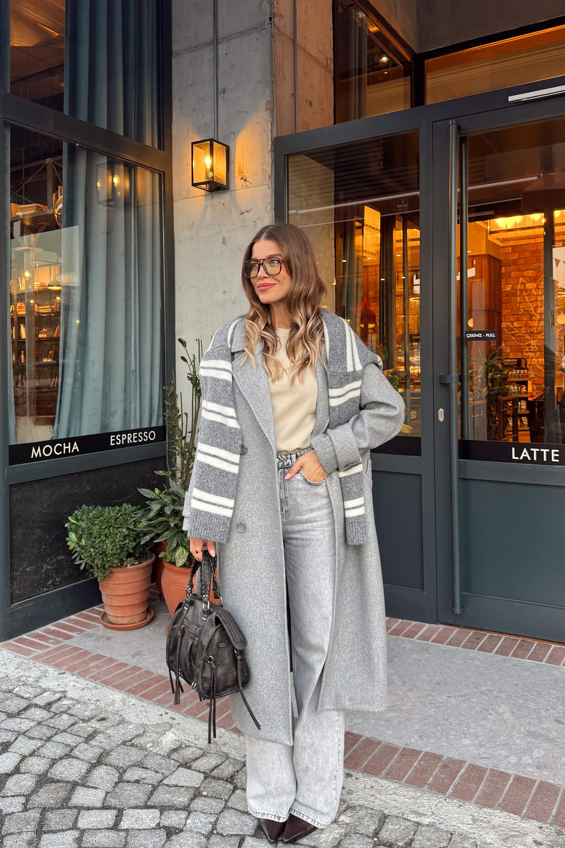 Gri Melanj Kuşaklı Astarlı Oversize Yün Kaban