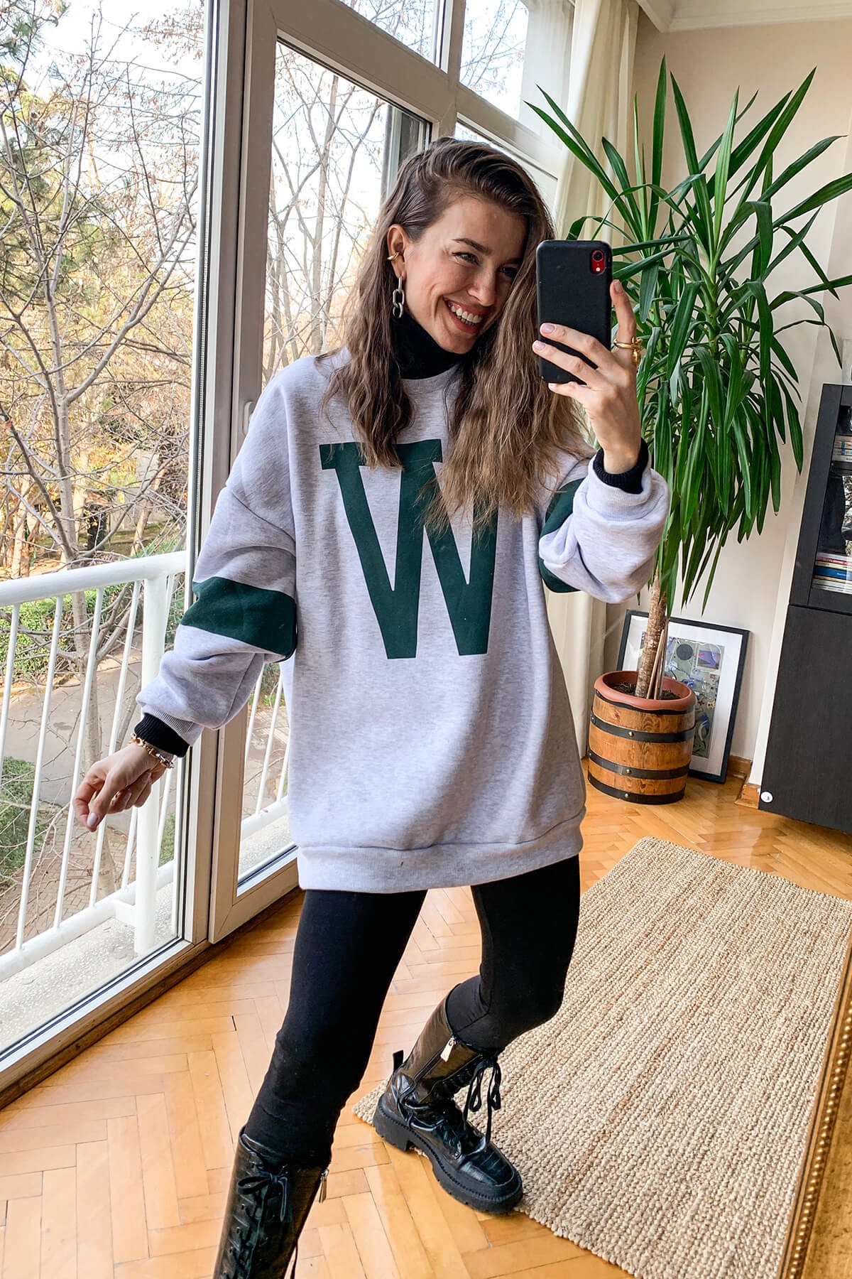 Gri W Baskılı Sweatshirt