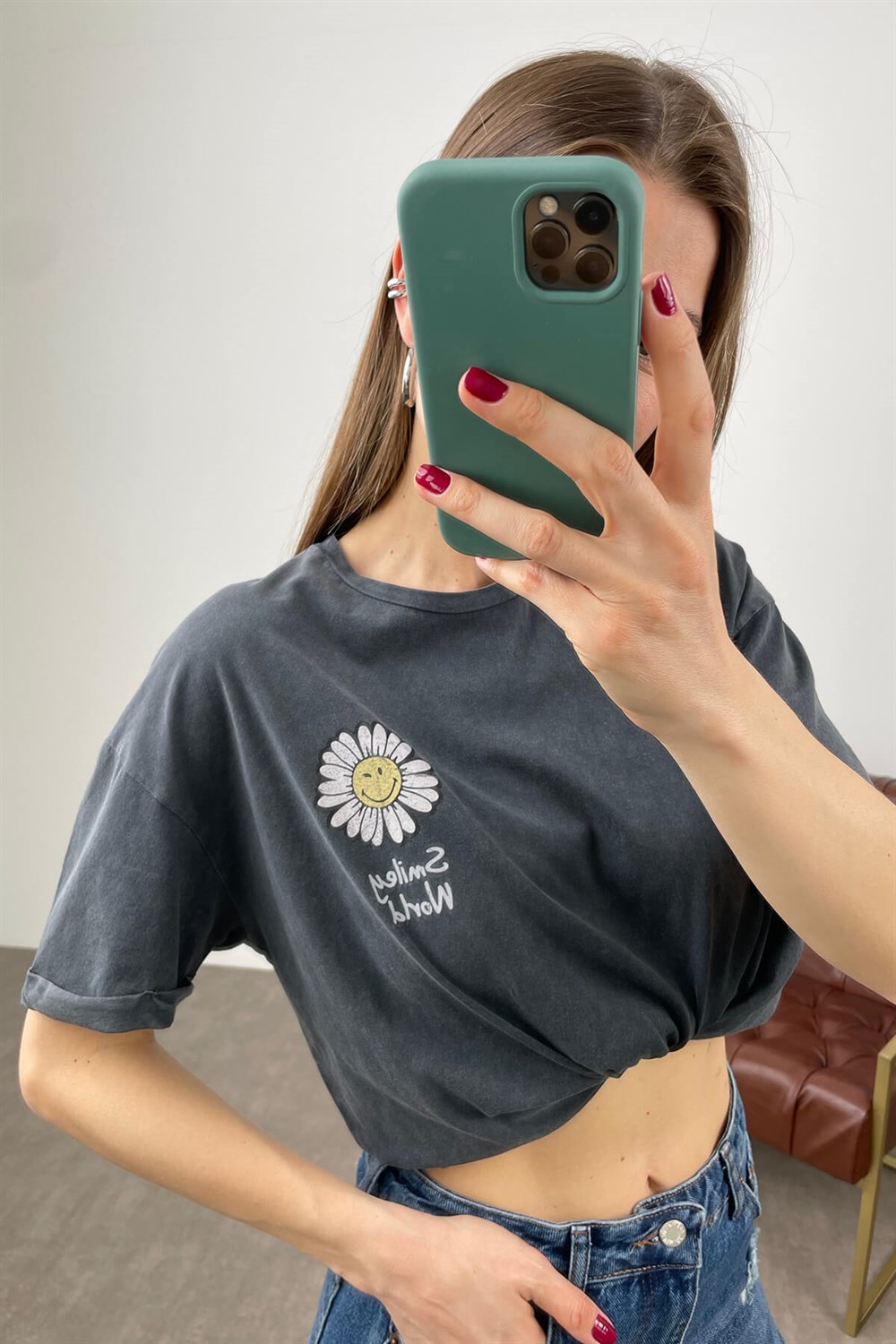 Gri Yıkama Papatya Baskılı T-Shirt