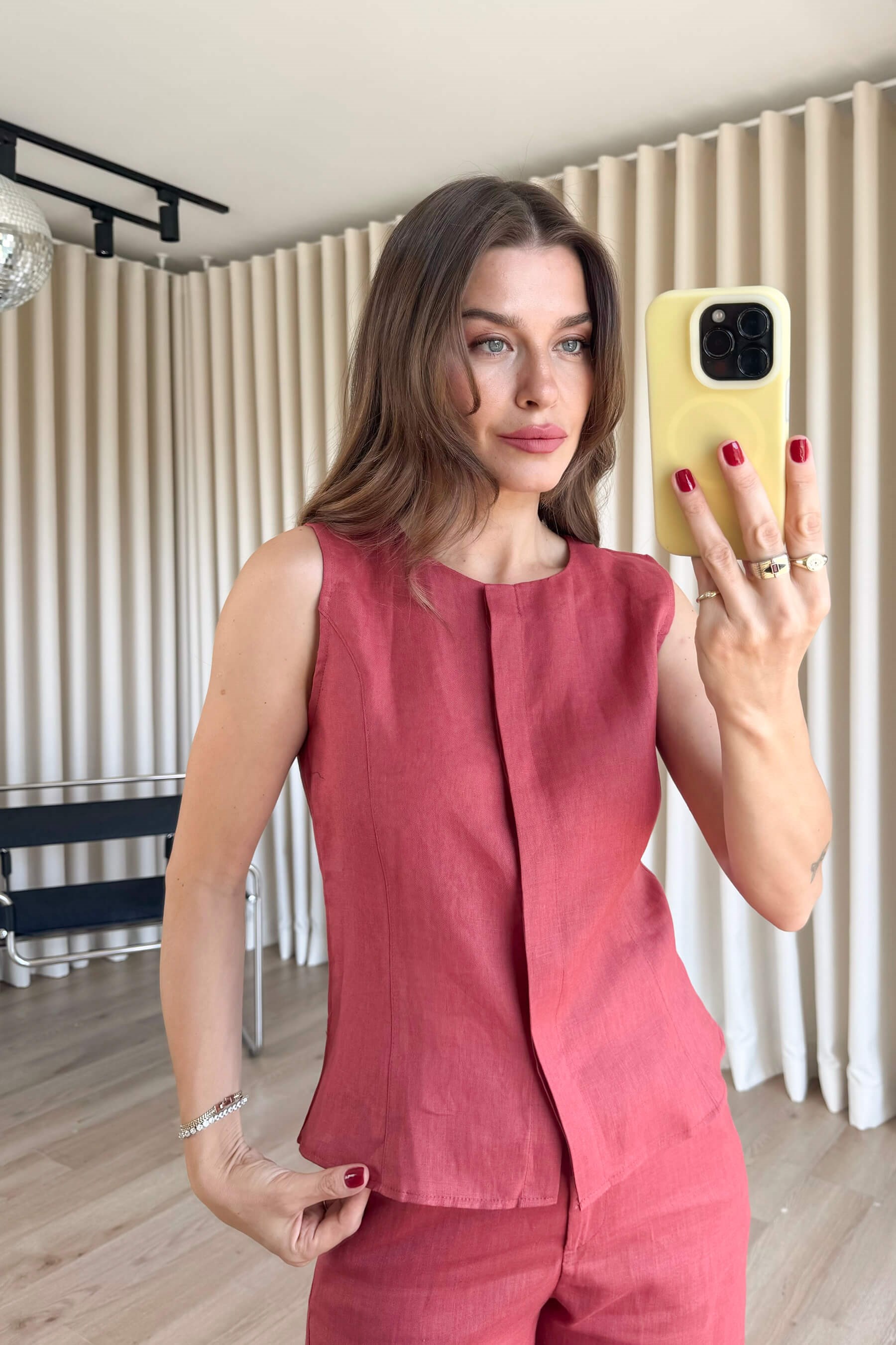Gül Kurusu  Kolsuz Bluz Pantolon Keten Takım