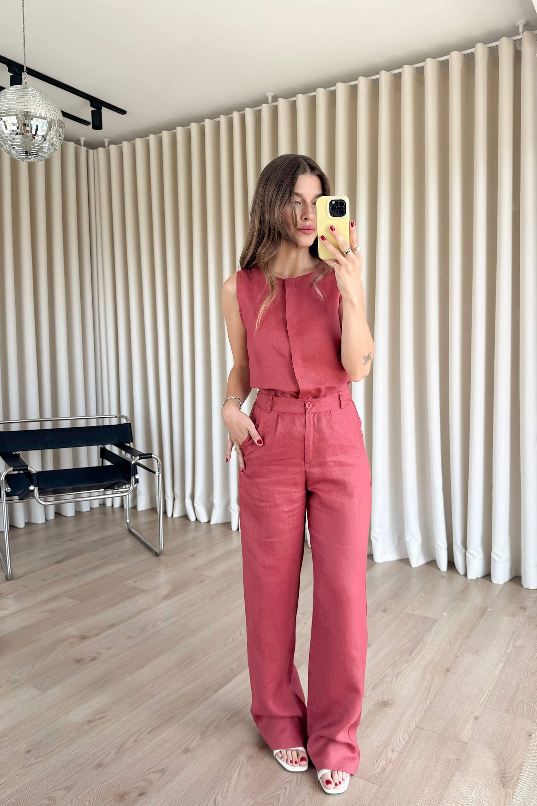 Gül Kurusu  Kolsuz Bluz Pantolon Keten Takım