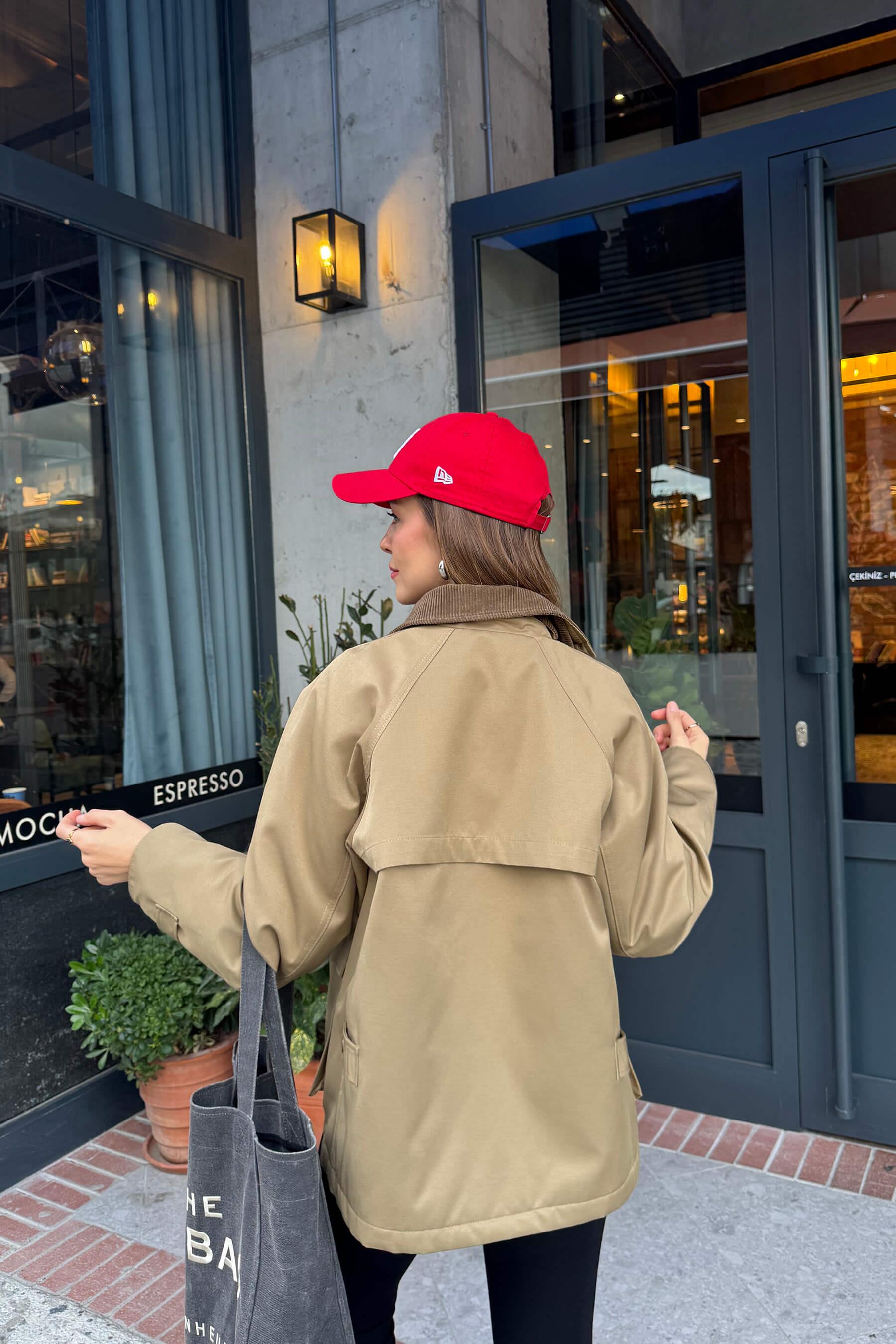 Haki Kadife Yakalı Fermuarlı Oversize Kapitone Gabardin Ceket