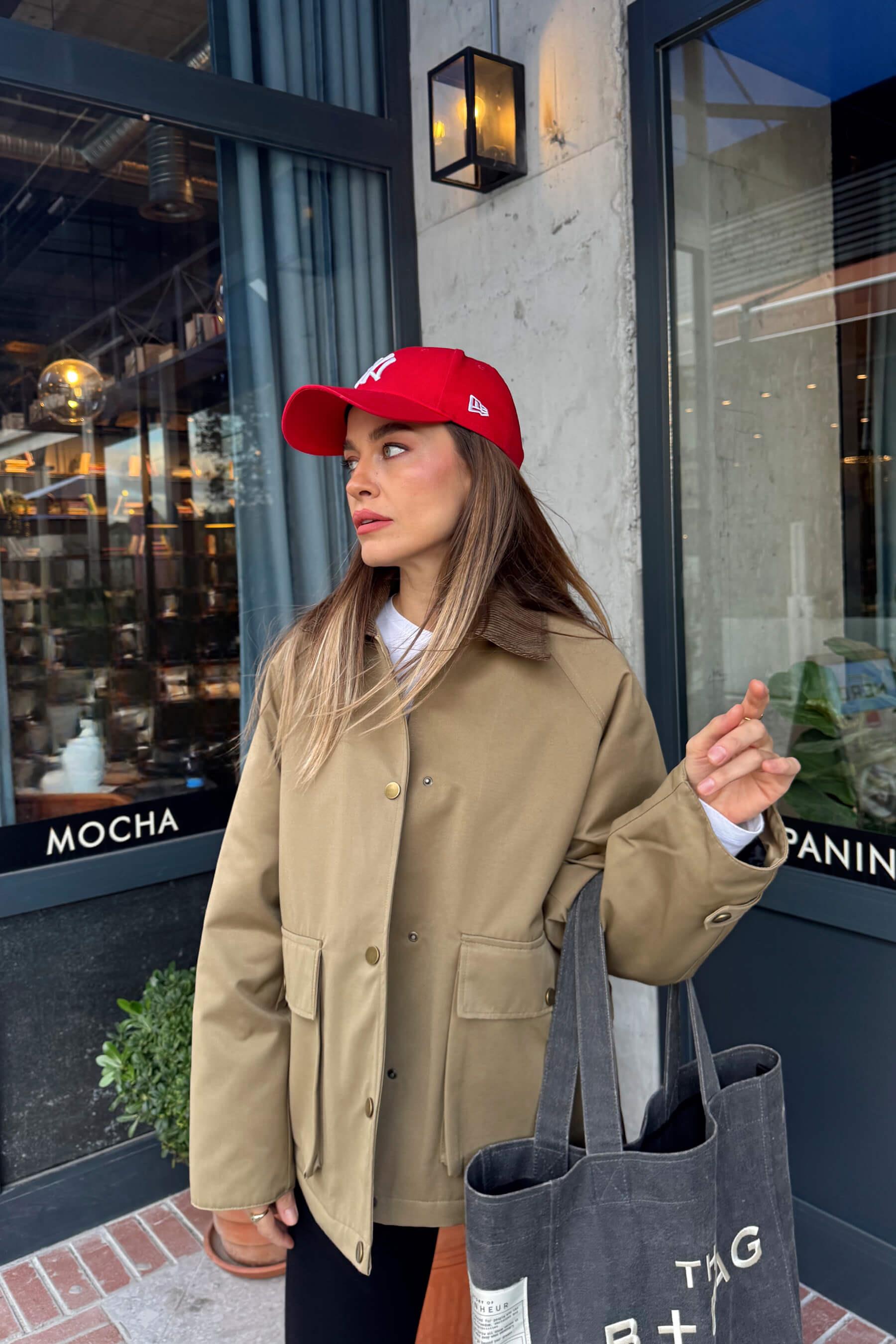 Haki Kadife Yakalı Fermuarlı Oversize Kapitone Gabardin Ceket