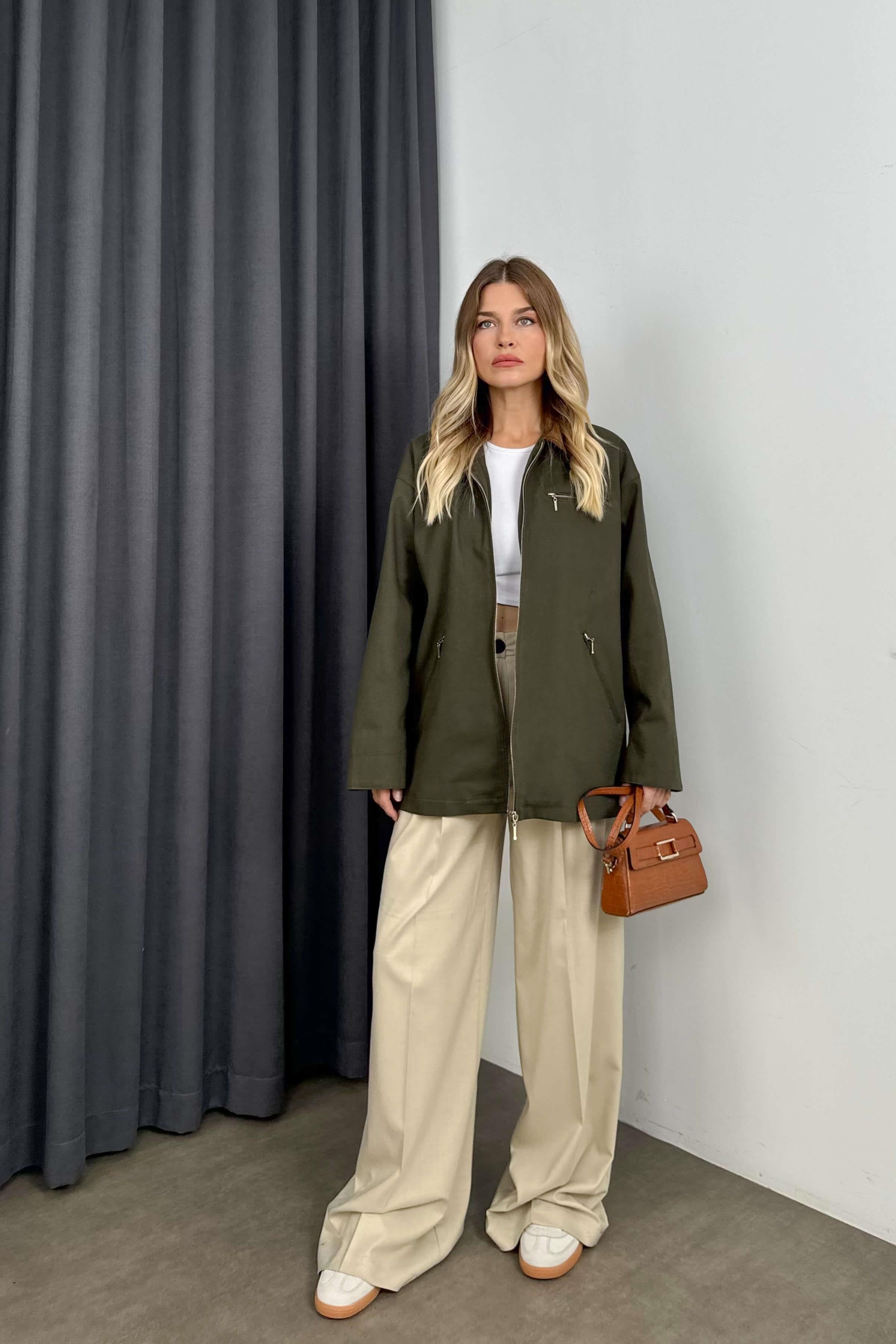 Haki Kadife Yakalı Oversize Gabardin Ceket