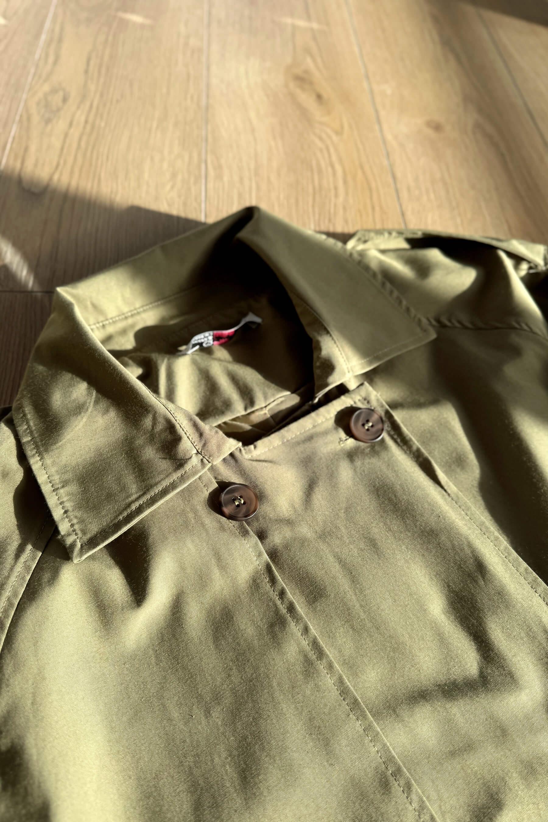 Haki Kemerli Etek Trençkot Takım