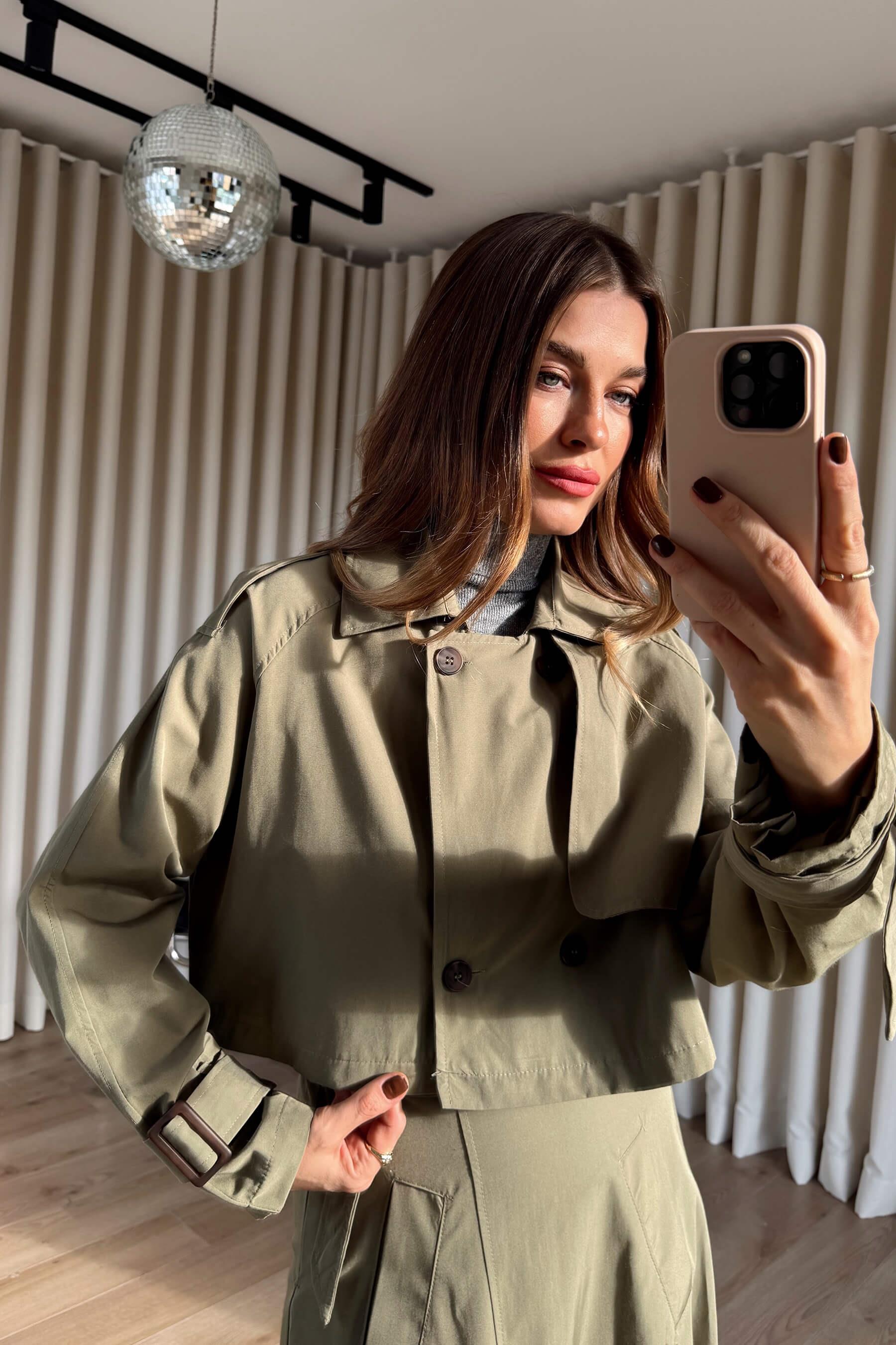 Haki Kemerli Etek Trençkot Takım